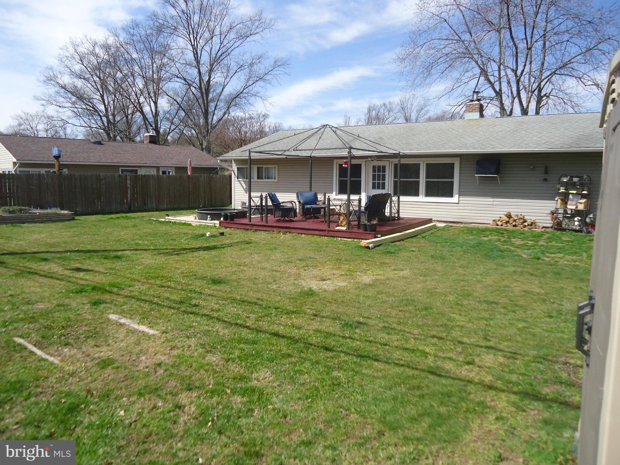 OAKTREE HOLLOW - Residential