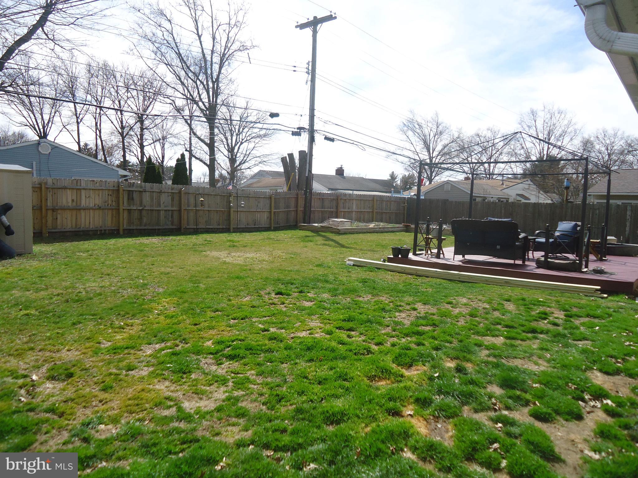 OAKTREE HOLLOW - Residential