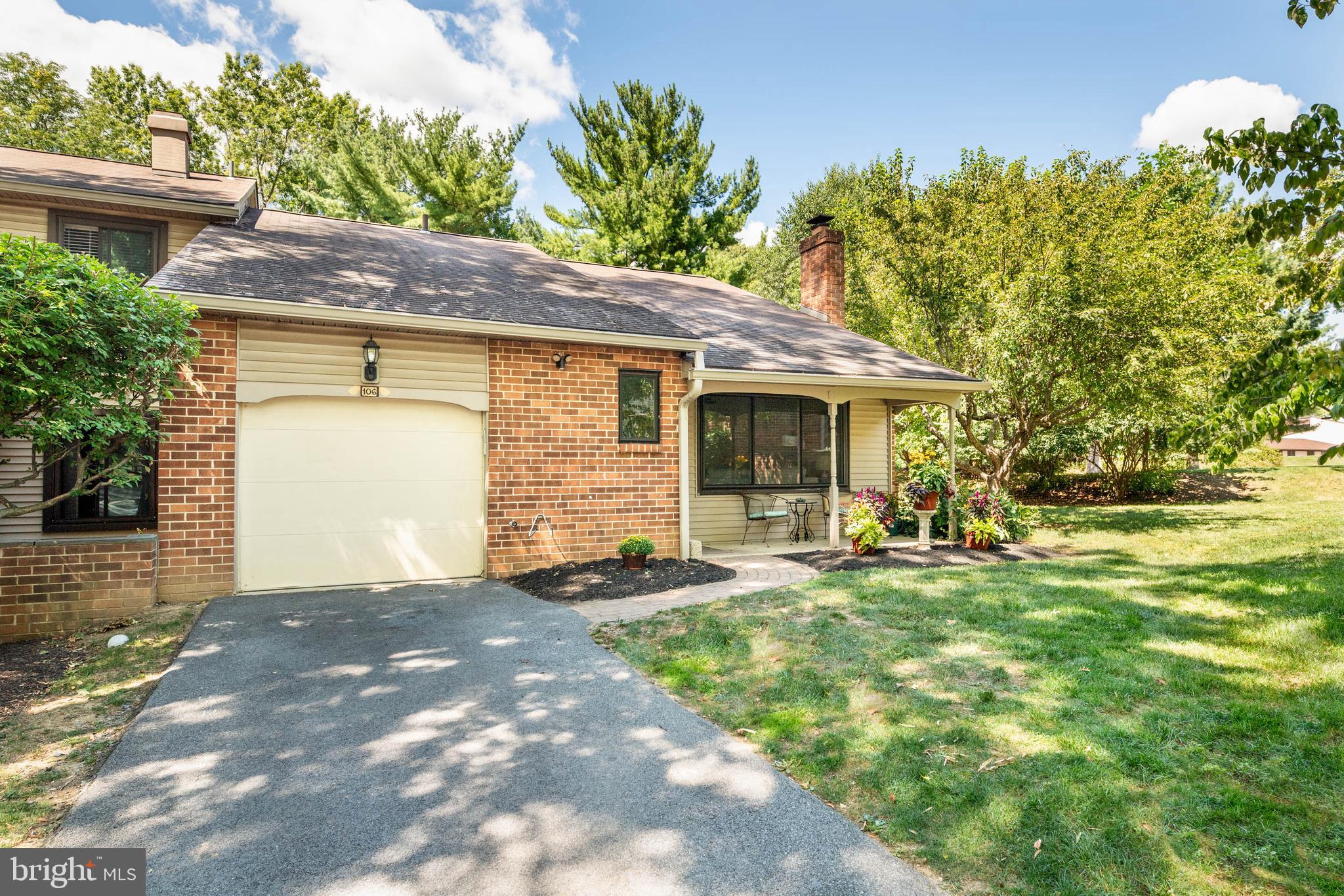 SPRINGDELL VILLAGE - Residential Lease