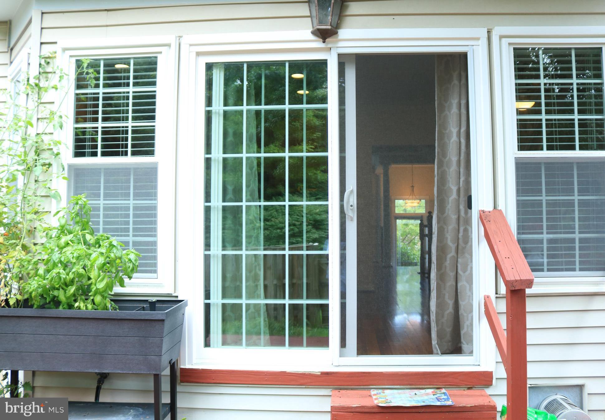 KINGSTOWNE - Residential Lease