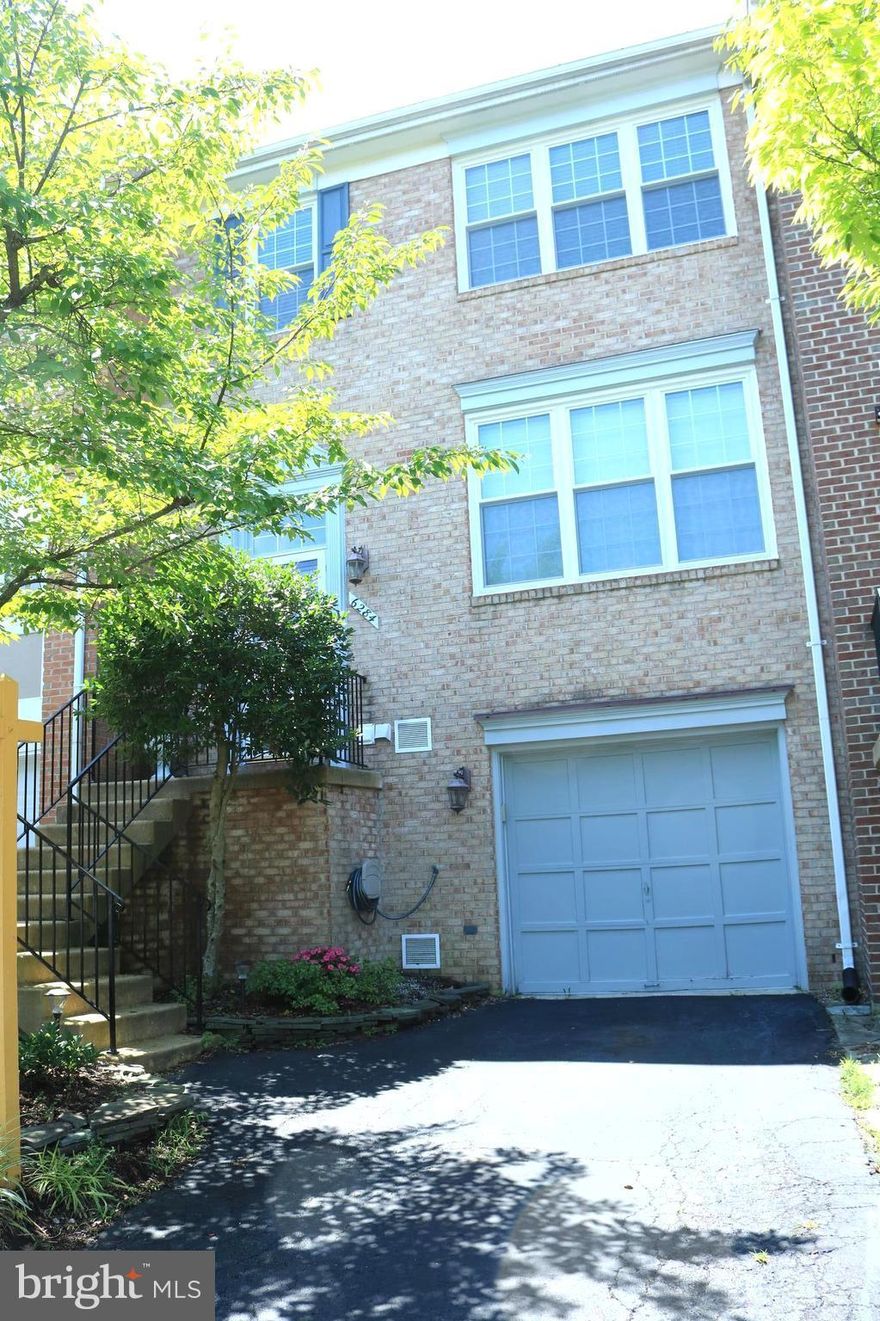 Looking for a quick rental then check out this Beautiful brick-front townhome in Kingstowne community 1-car garage, awesome patio that backs to trees. Stunning hardwood floors on the main level, 2 spacious master bedroom suites w/ lots of closet space. Gourmet eat-in kitchen, separate dining room, lower level family room, w/ fireplace.