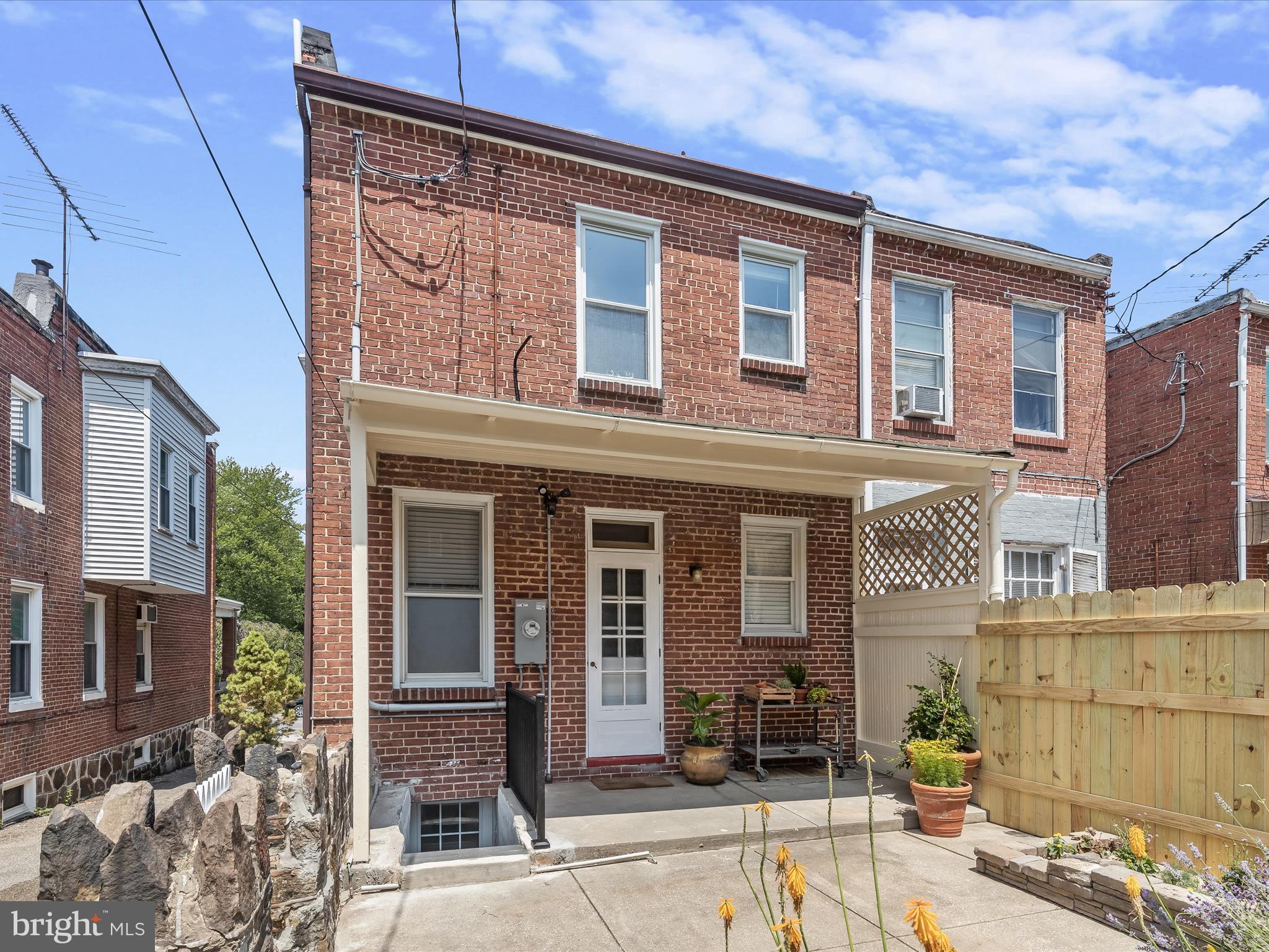 MAYFIELD - Residential