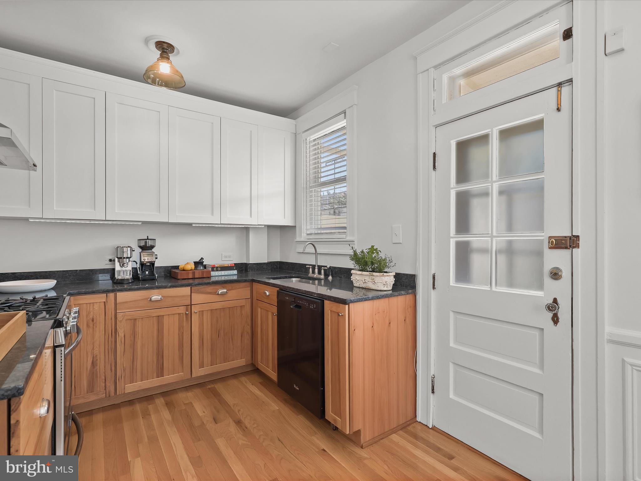 MAYFIELD - Residential