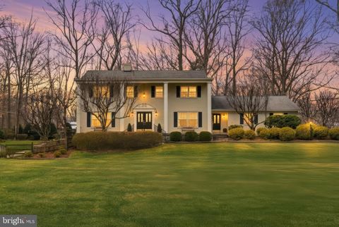 Property photo of 304 Chesapeake Drive, Great Falls, VA 22066