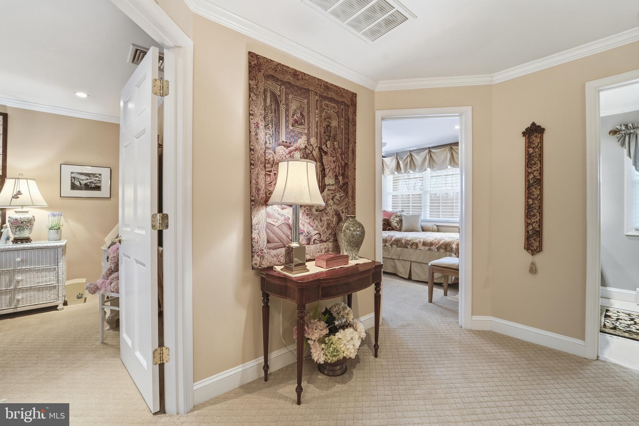 RIVERSIDE MANOR - Residential