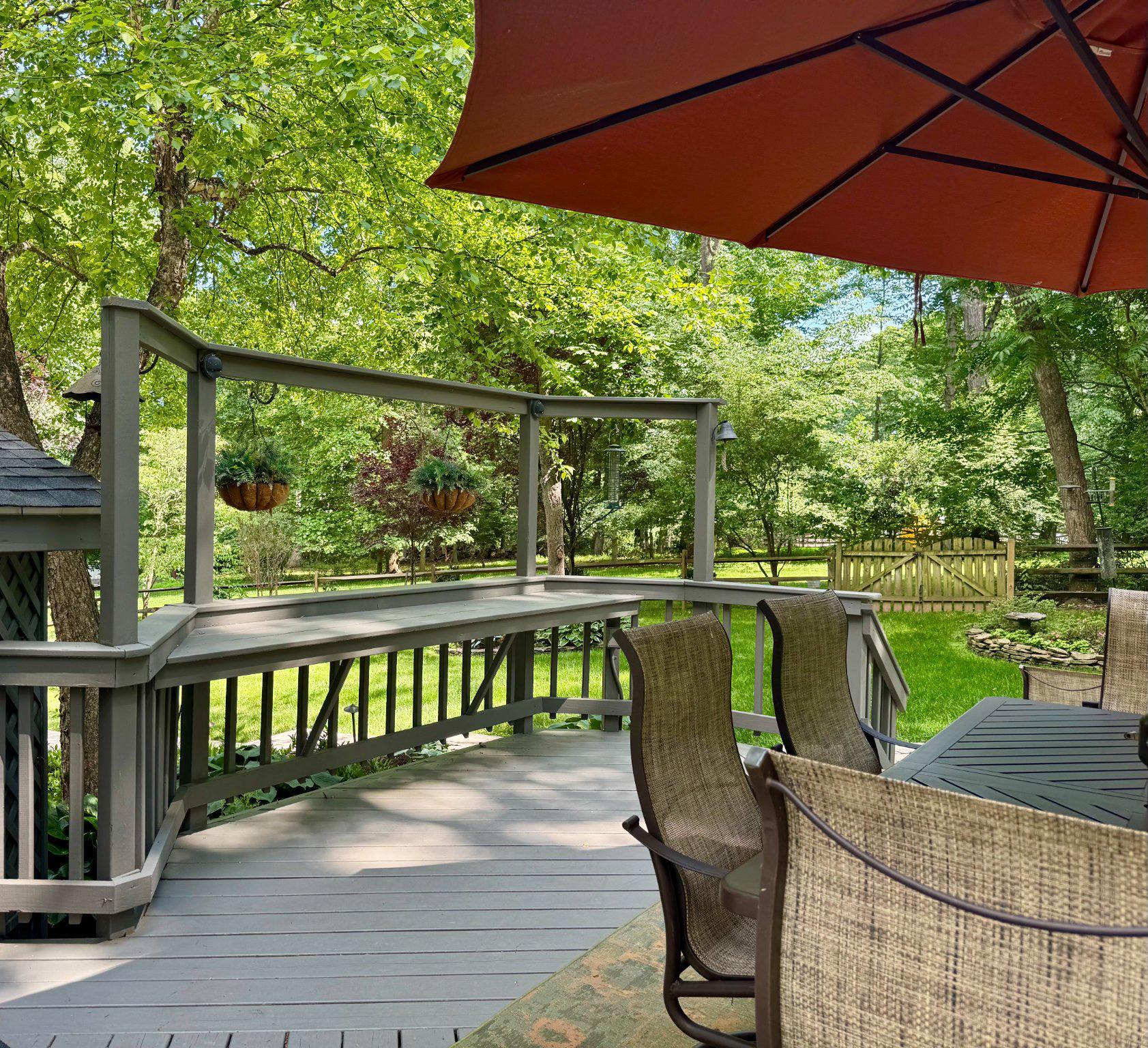 RIVERSIDE MANOR - Residential