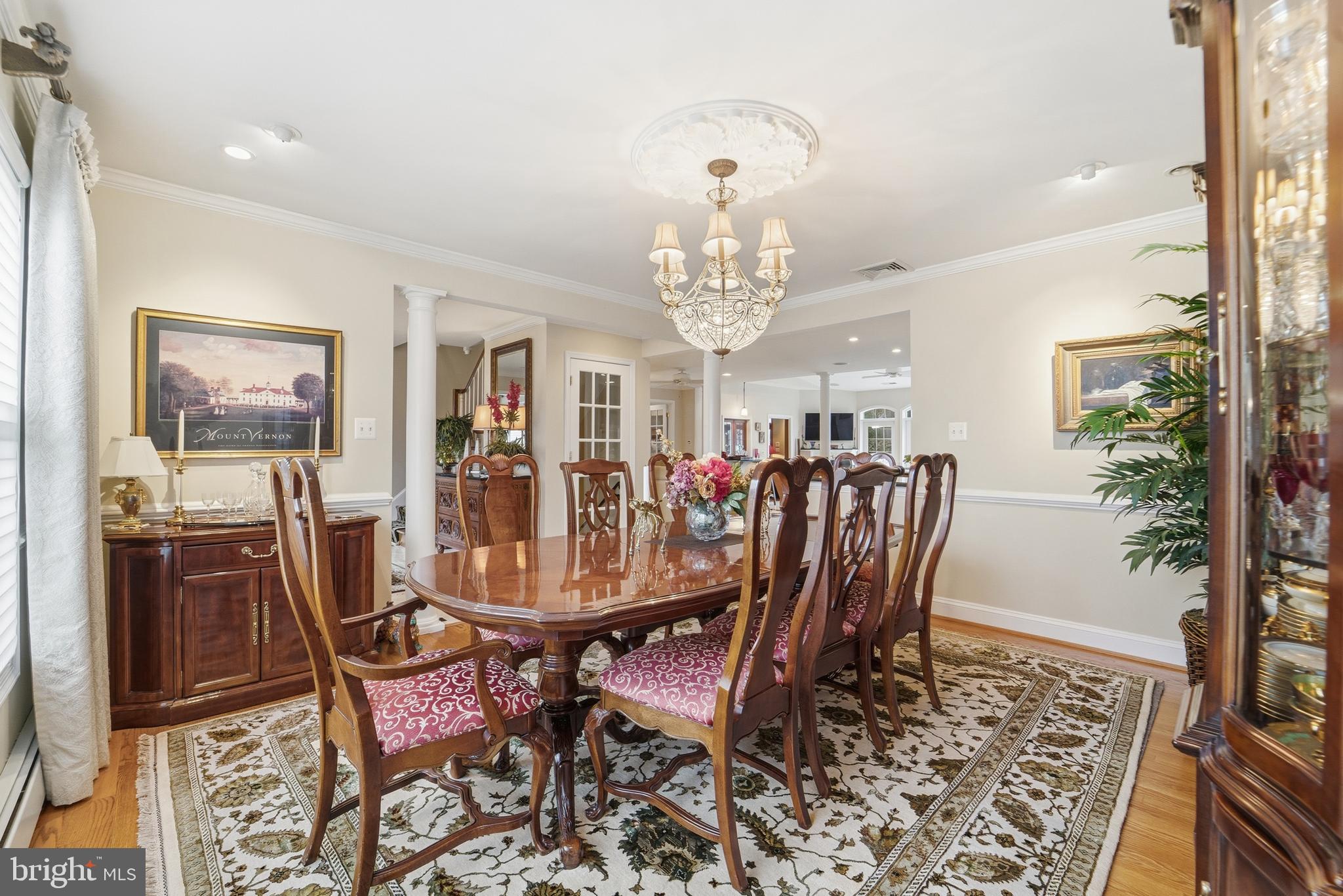 RIVERSIDE MANOR - Residential