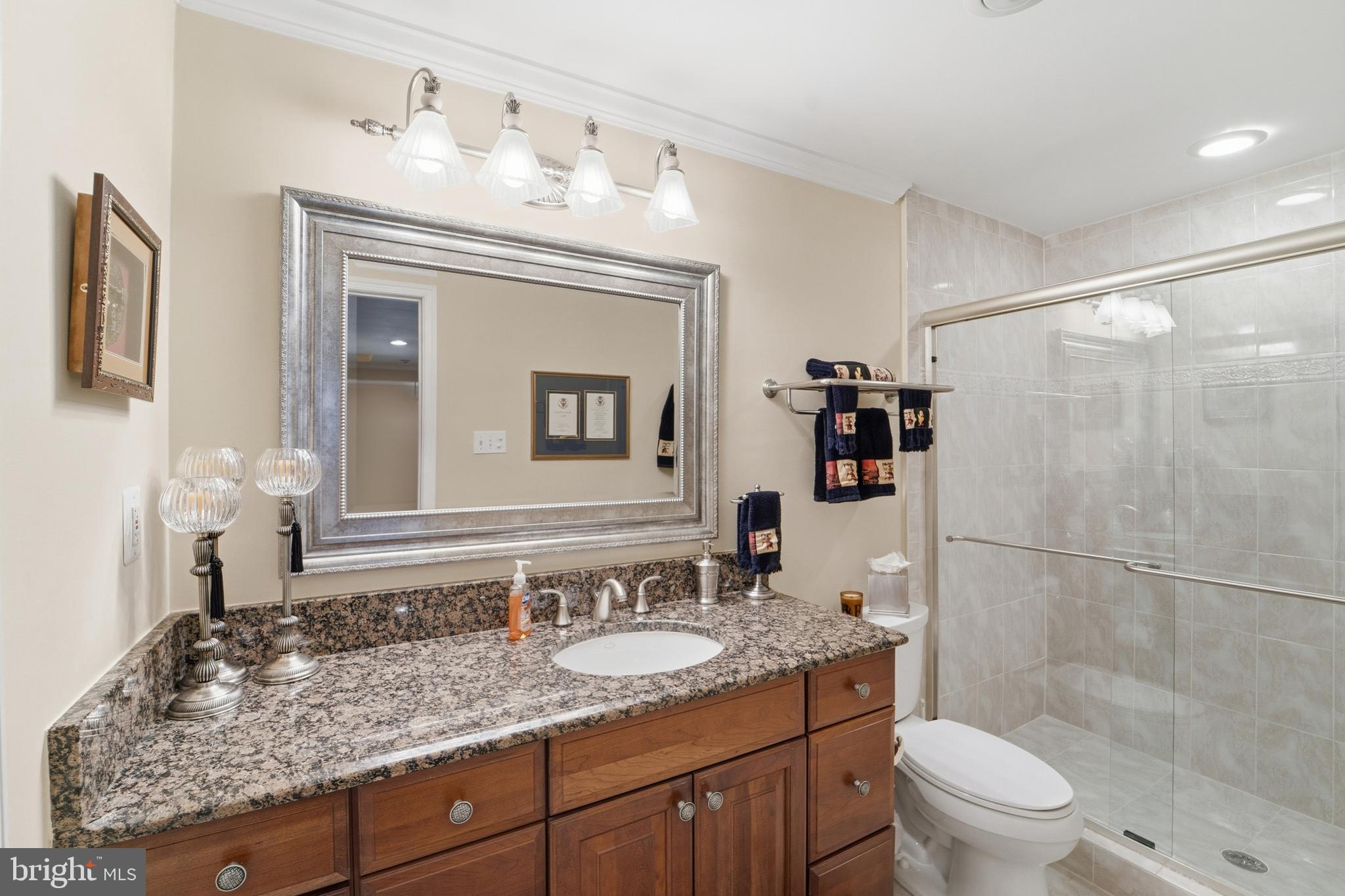 RIVERSIDE MANOR - Residential