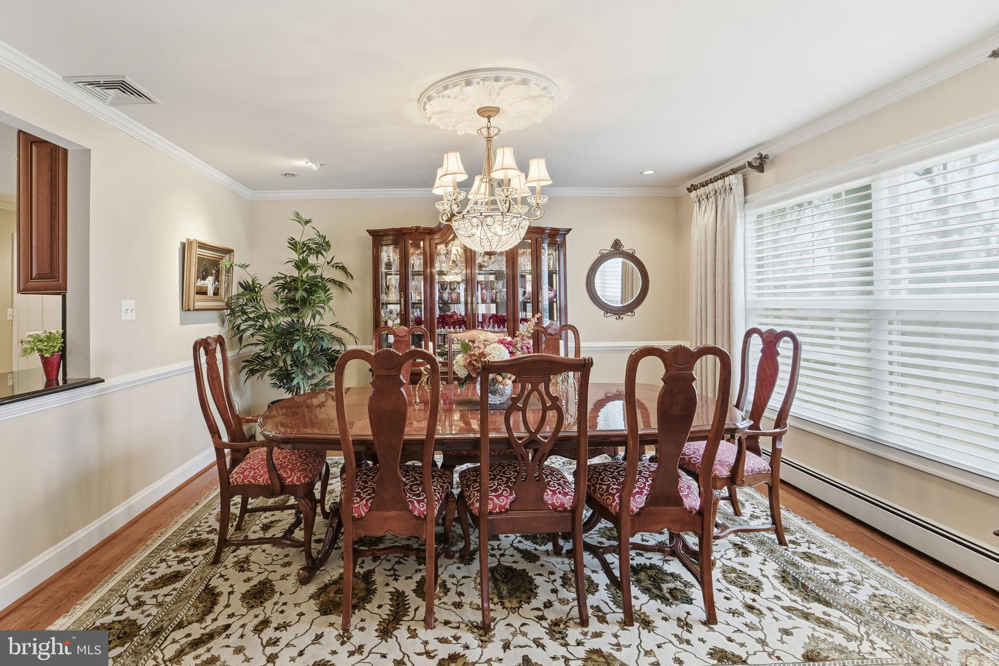 RIVERSIDE MANOR - Residential