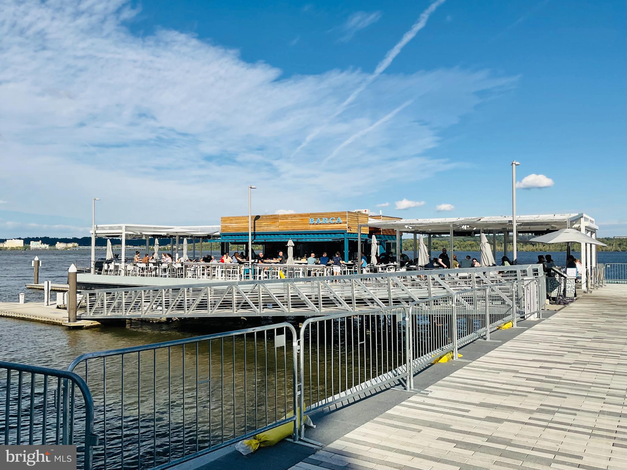 ROBINSON LANDING - Residential