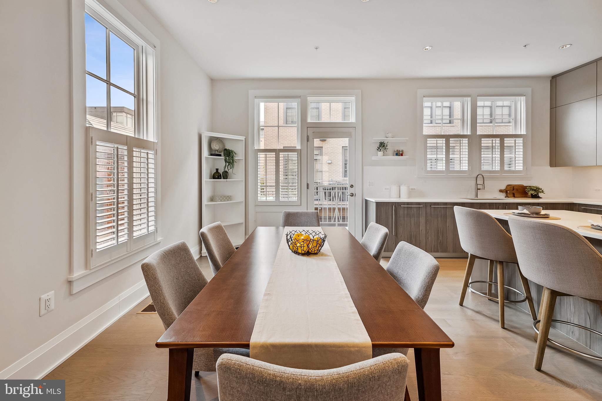 ROBINSON LANDING - Residential