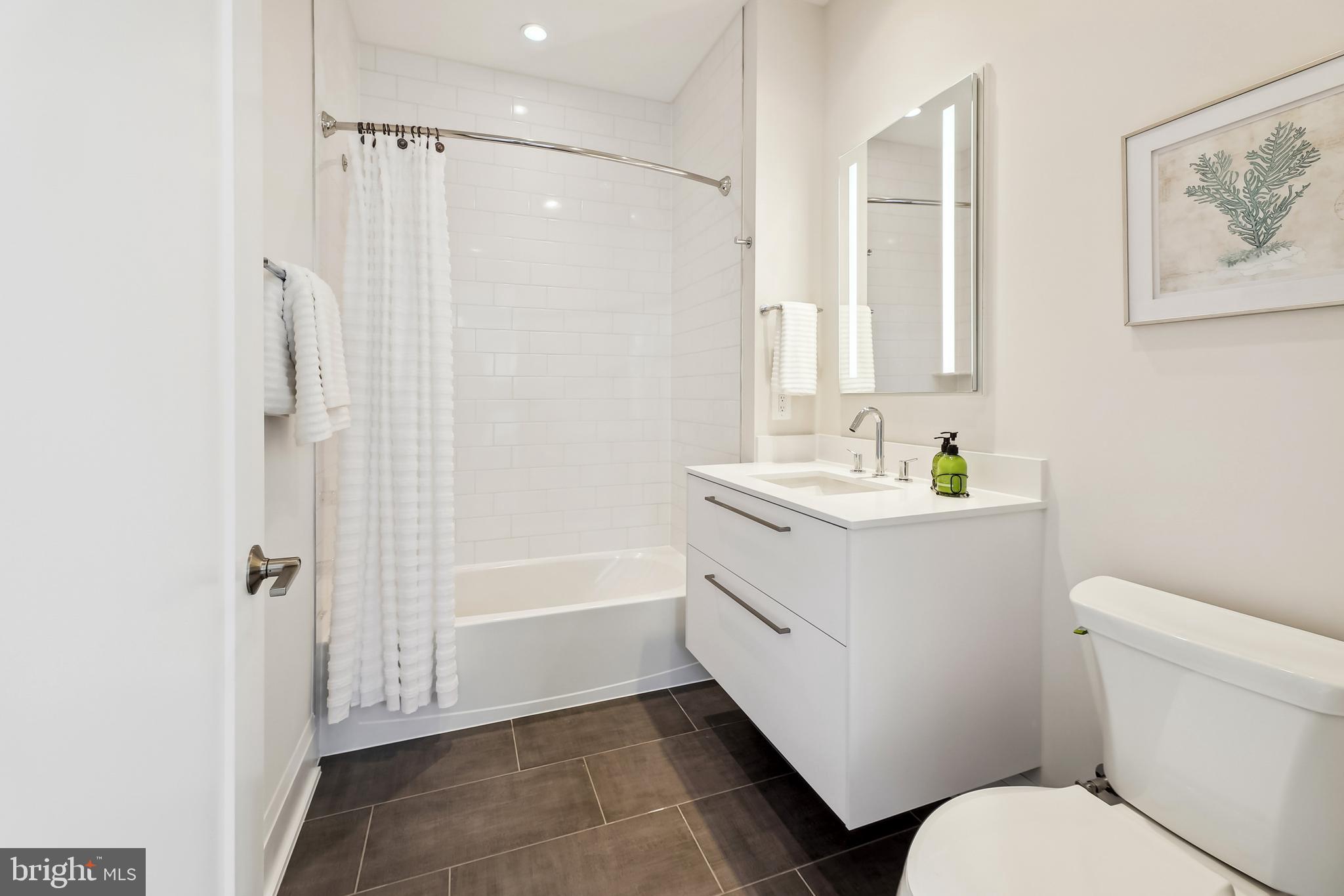 ROBINSON LANDING - Residential