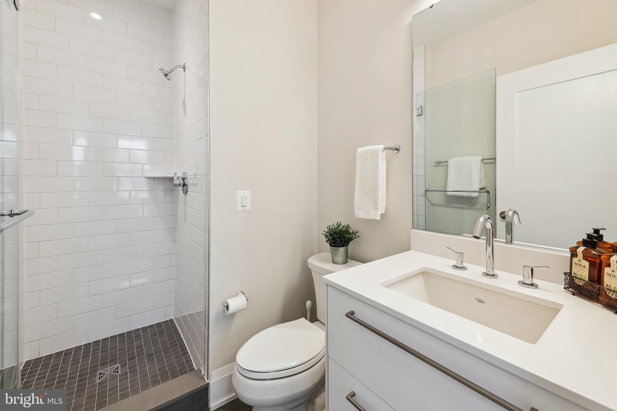 ROBINSON LANDING - Residential