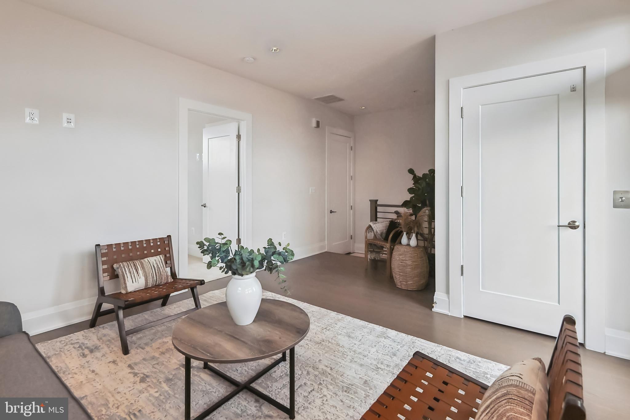 ROBINSON LANDING - Residential