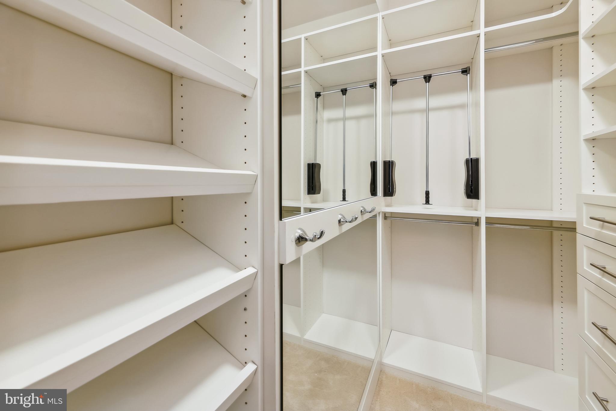 ROBINSON LANDING - Residential