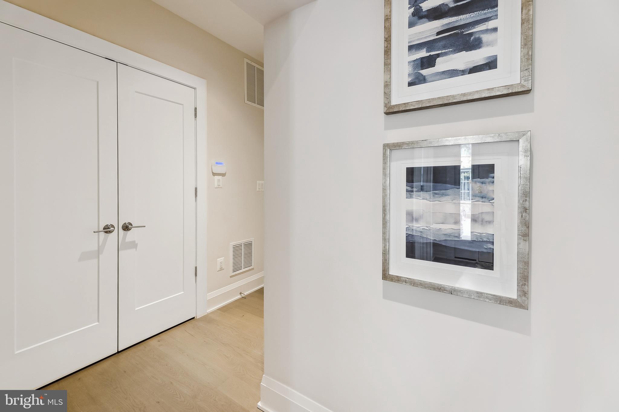 ROBINSON LANDING - Residential