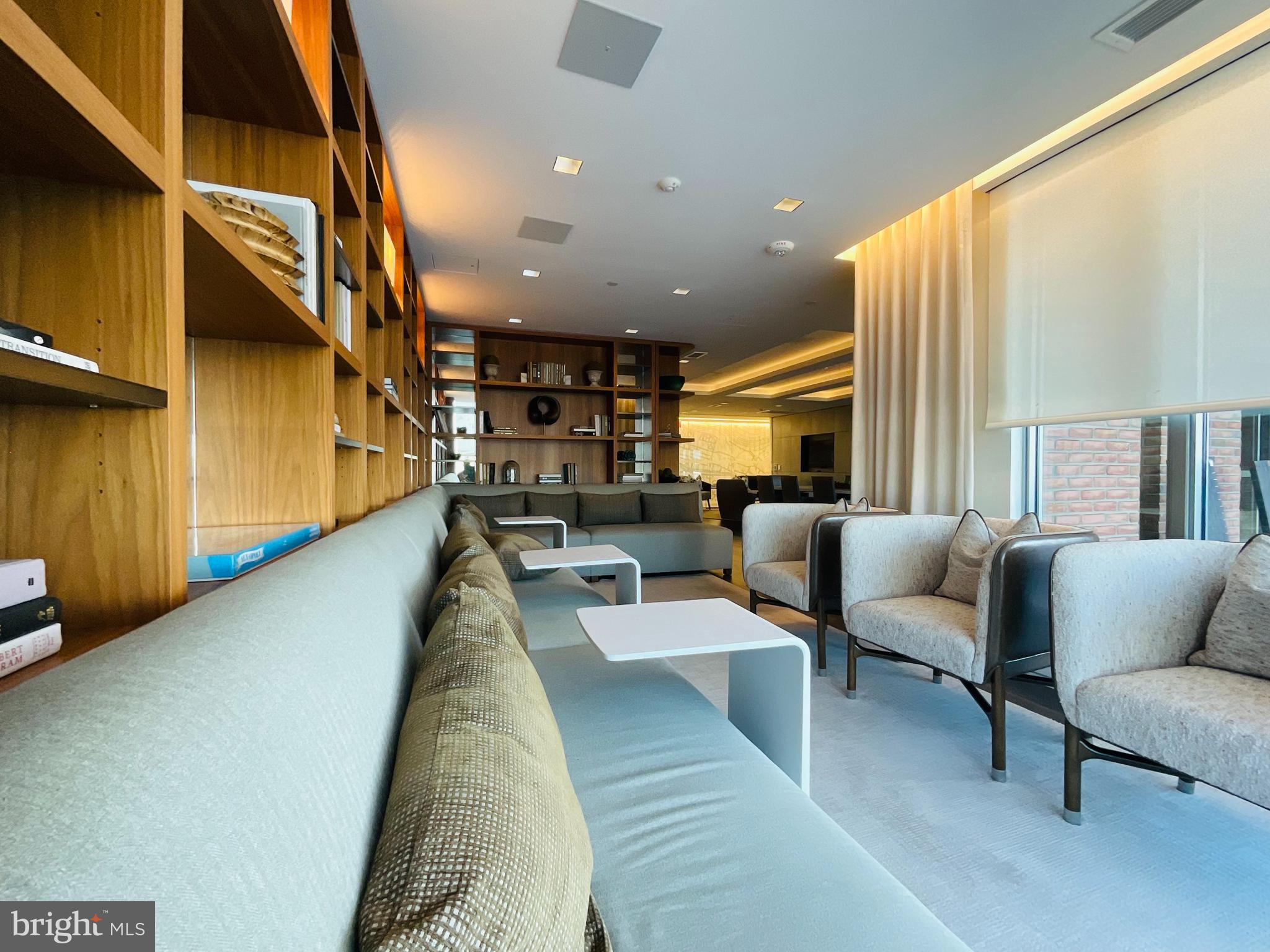 ROBINSON LANDING - Residential