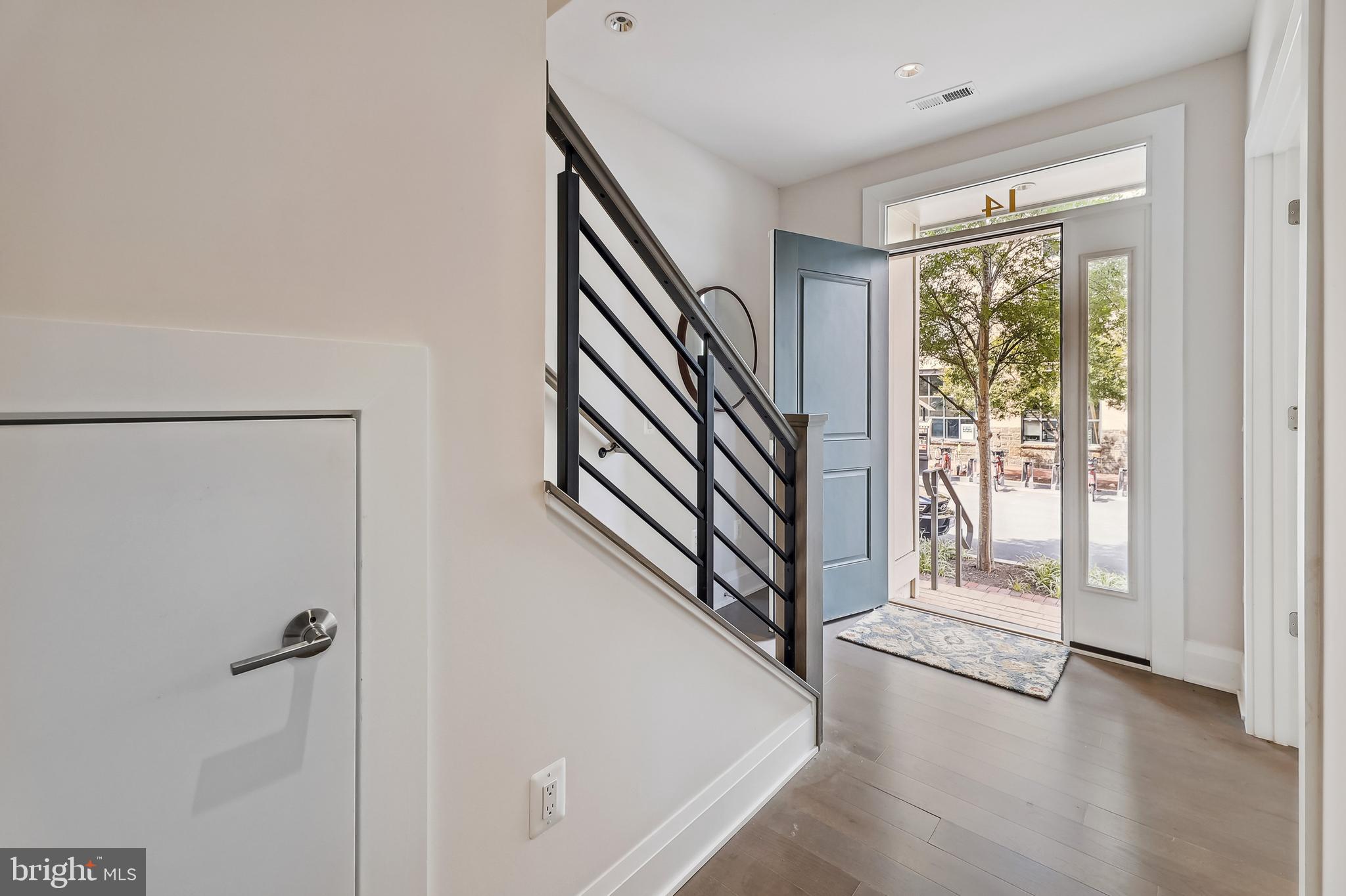 ROBINSON LANDING - Residential