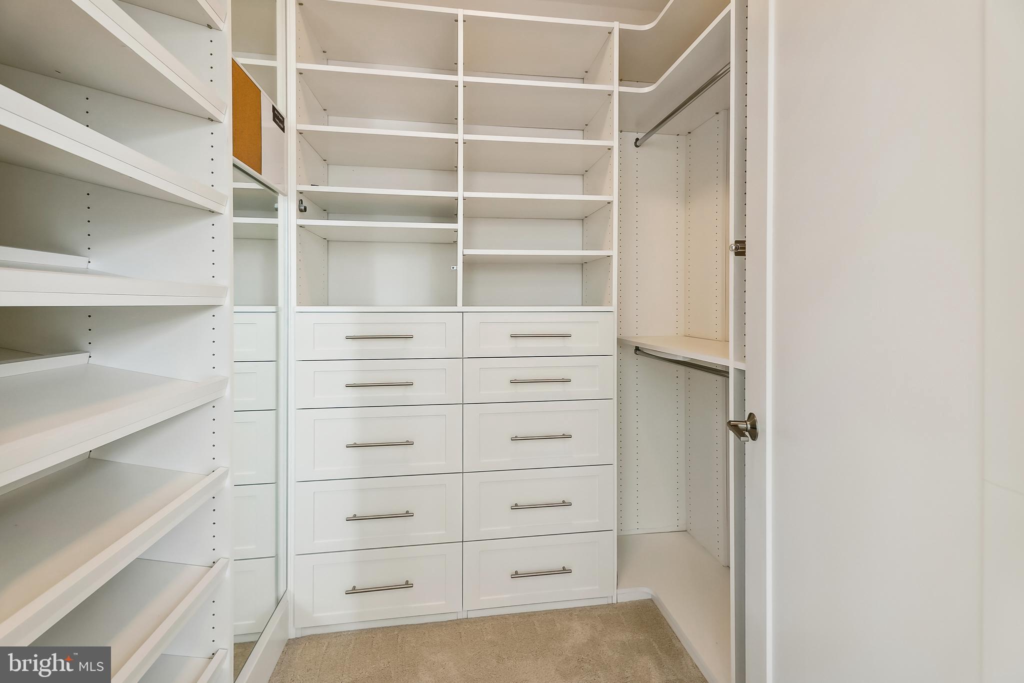 ROBINSON LANDING - Residential