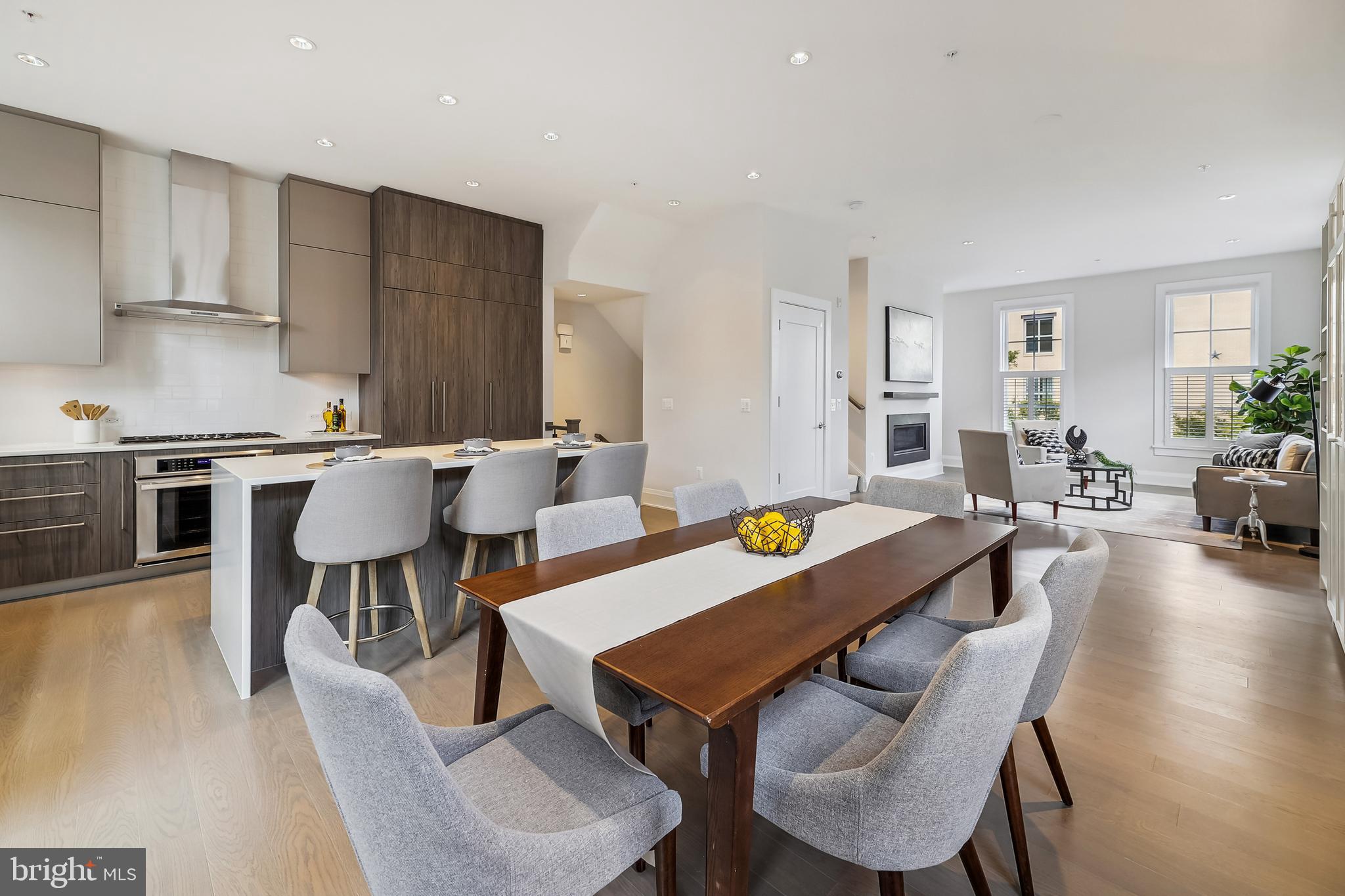 ROBINSON LANDING - Residential