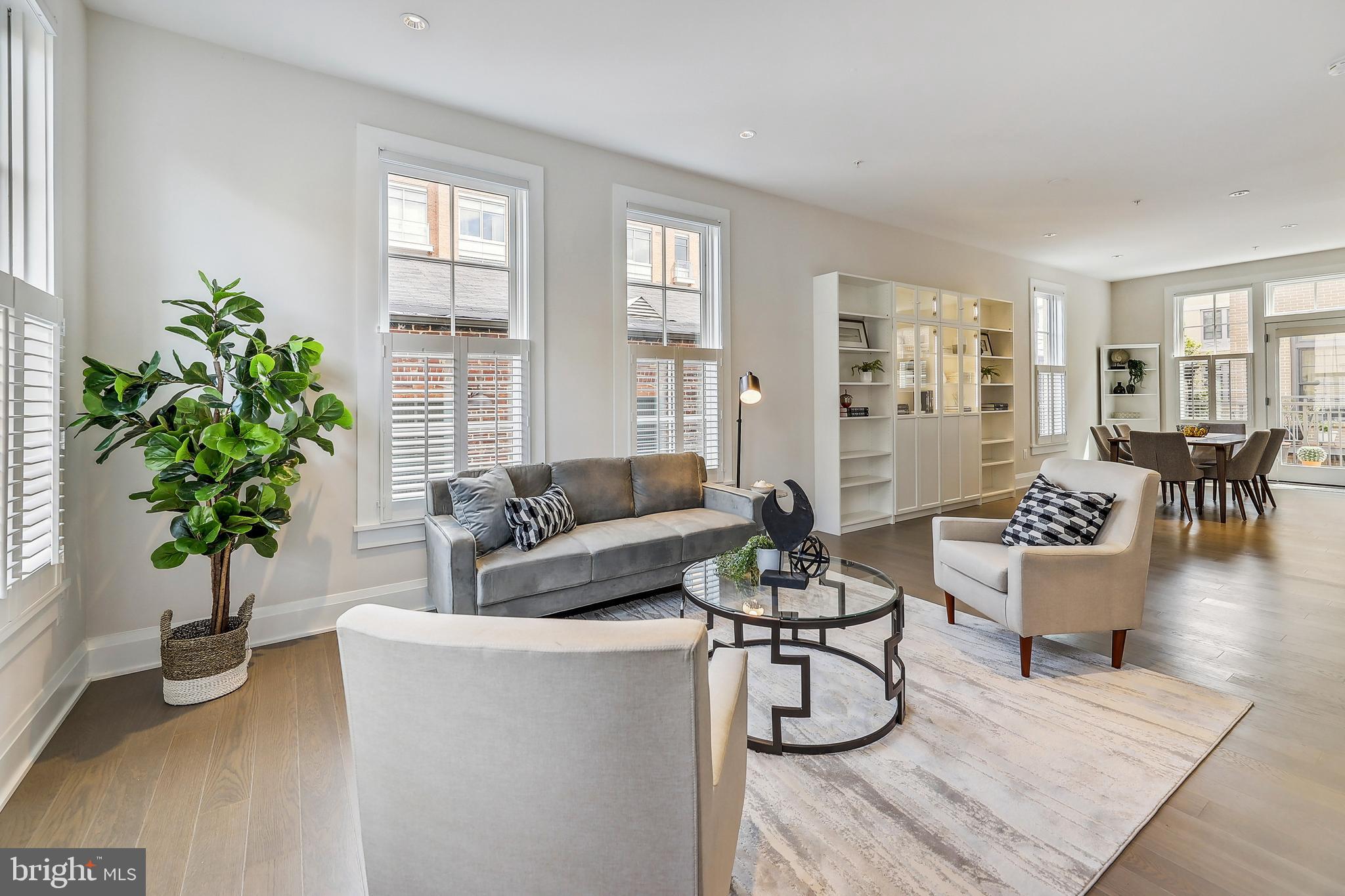 ROBINSON LANDING - Residential