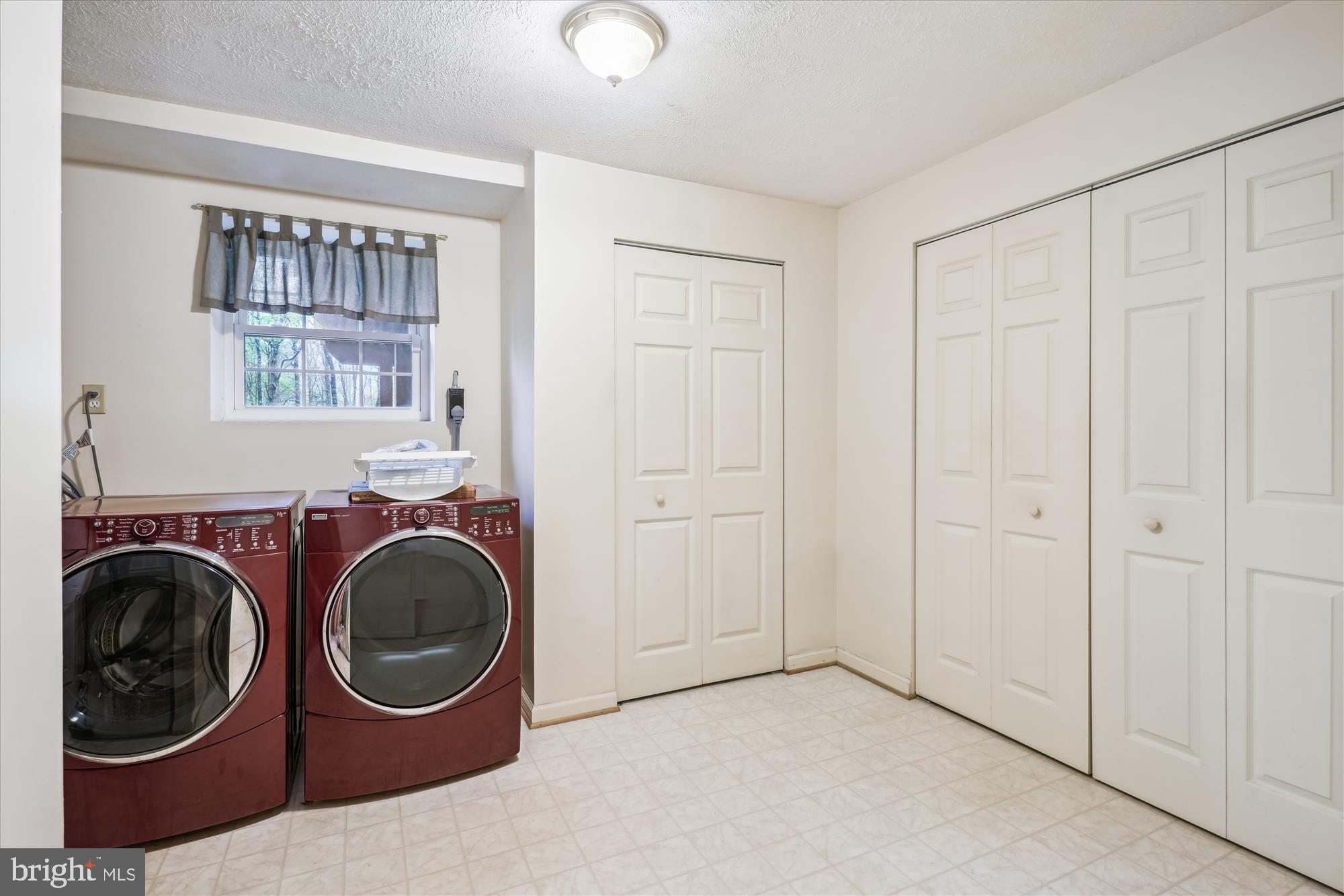 BOYDS HILL - Residential