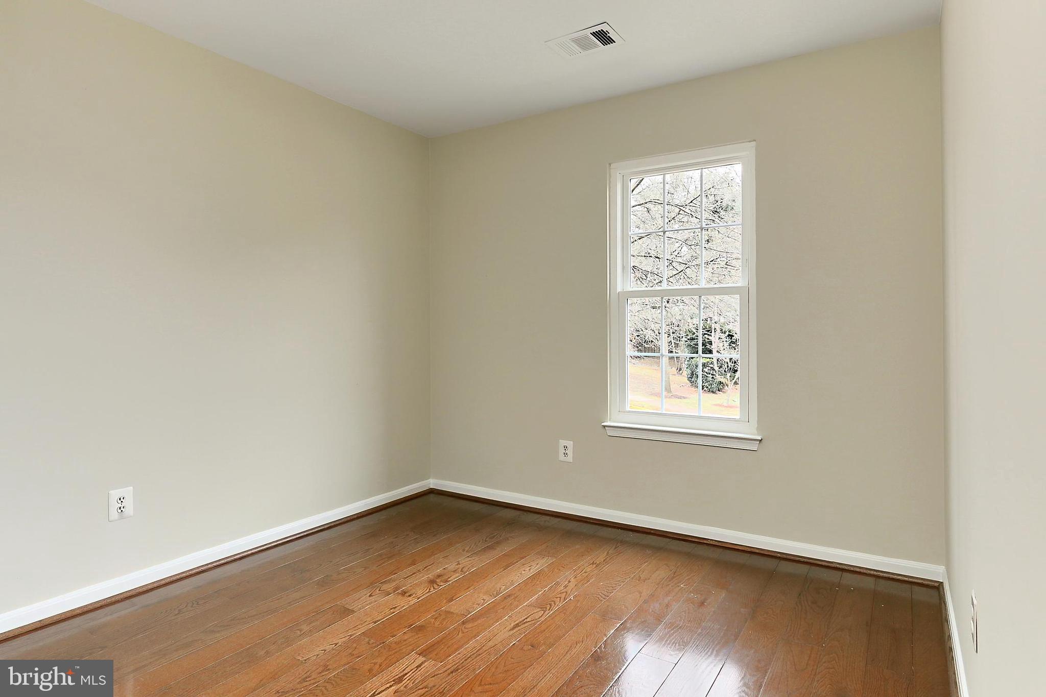 CASCADES/POTOMAC - Residential