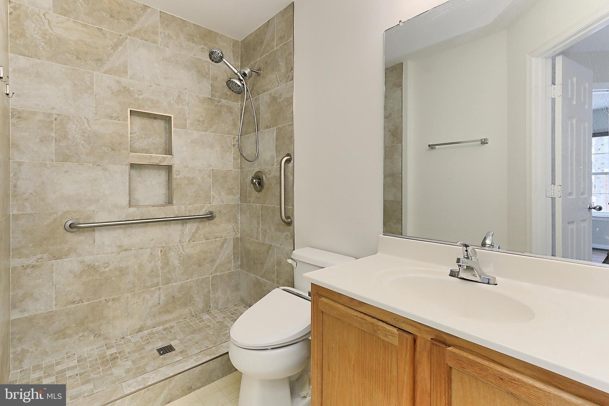 CASCADES/POTOMAC - Residential