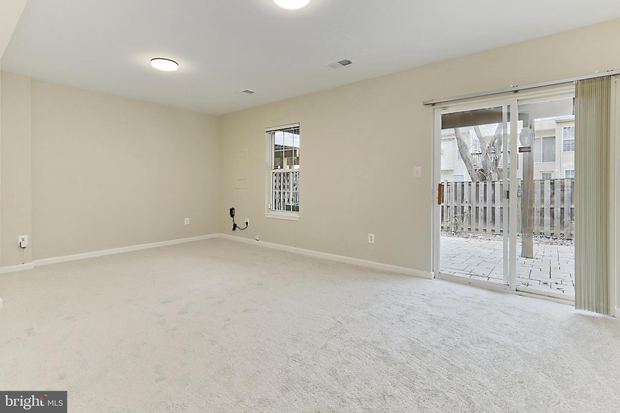 CASCADES/POTOMAC - Residential