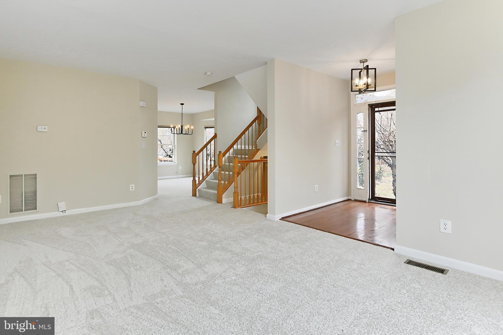 CASCADES/POTOMAC - Residential