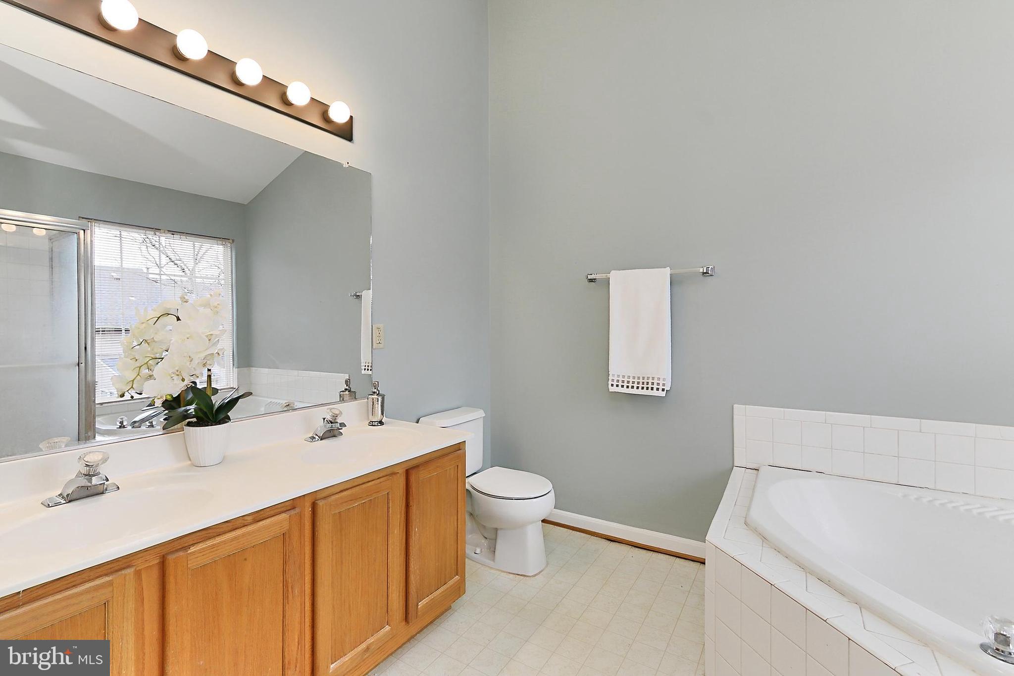 CASCADES/POTOMAC - Residential