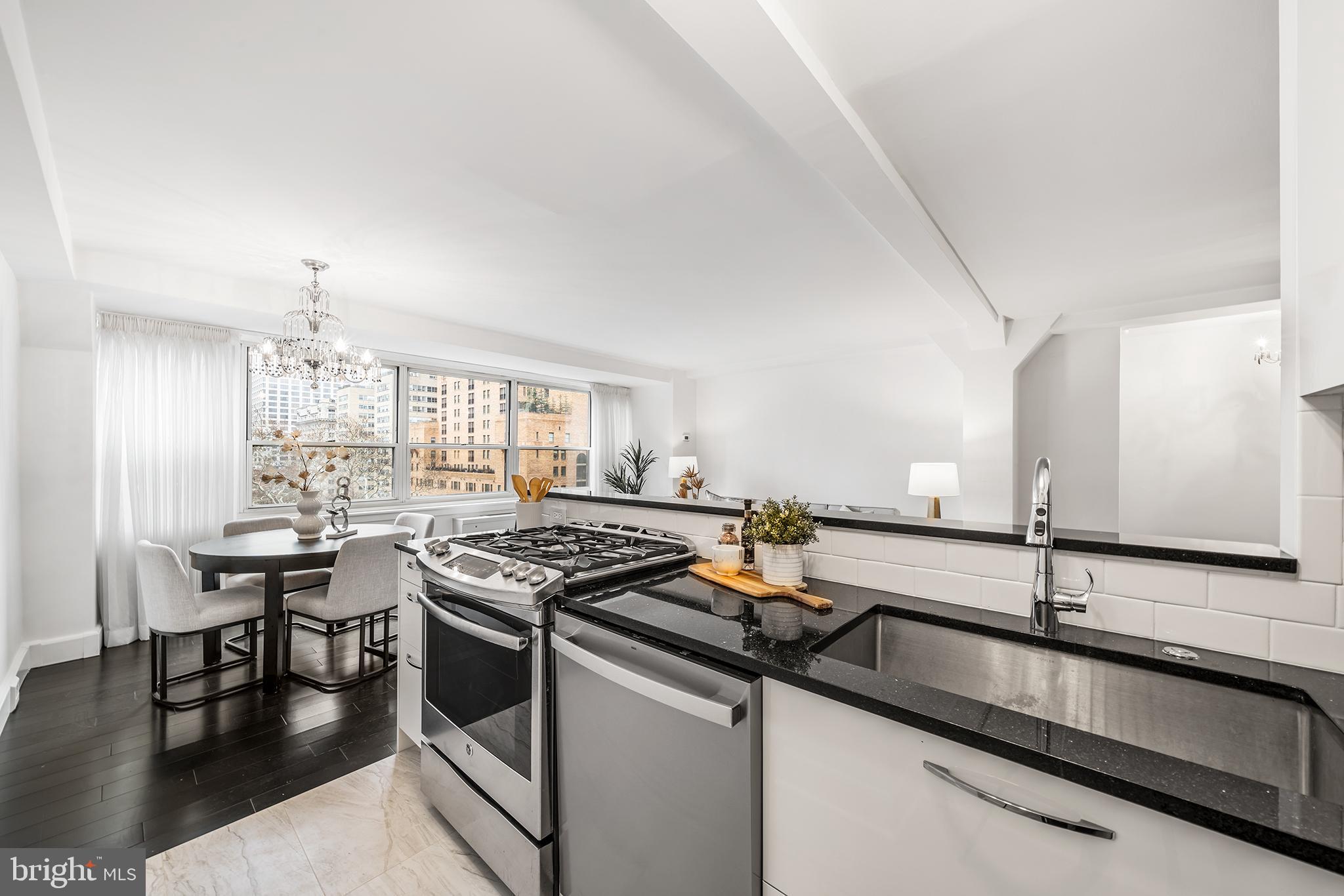 RITTENHOUSE SQUARE - Residential