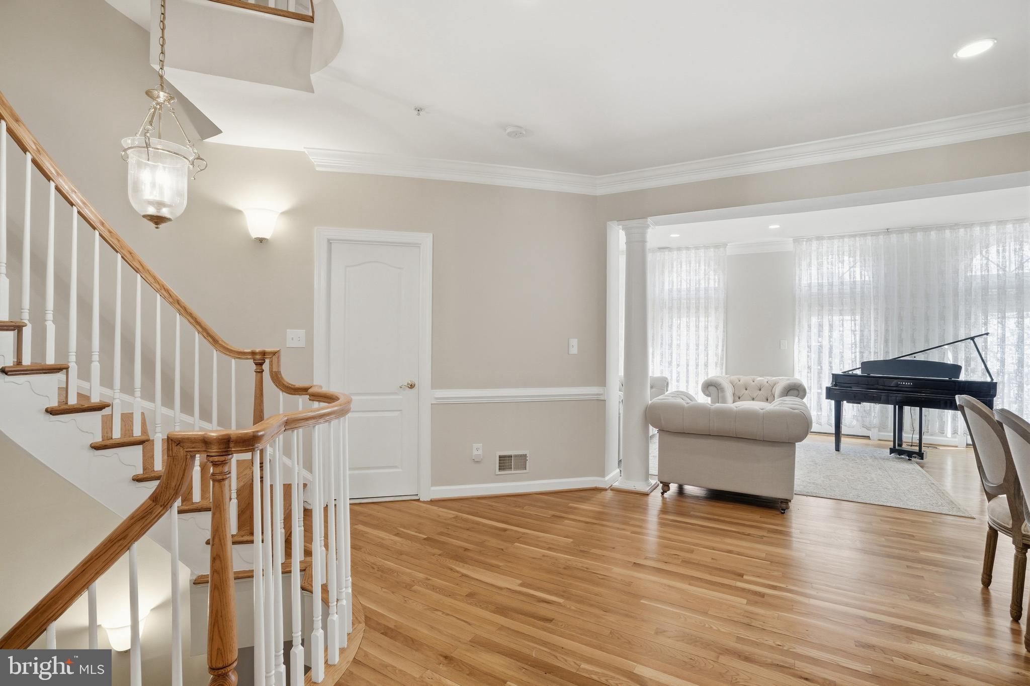 MCLEAN PLACE - Residential