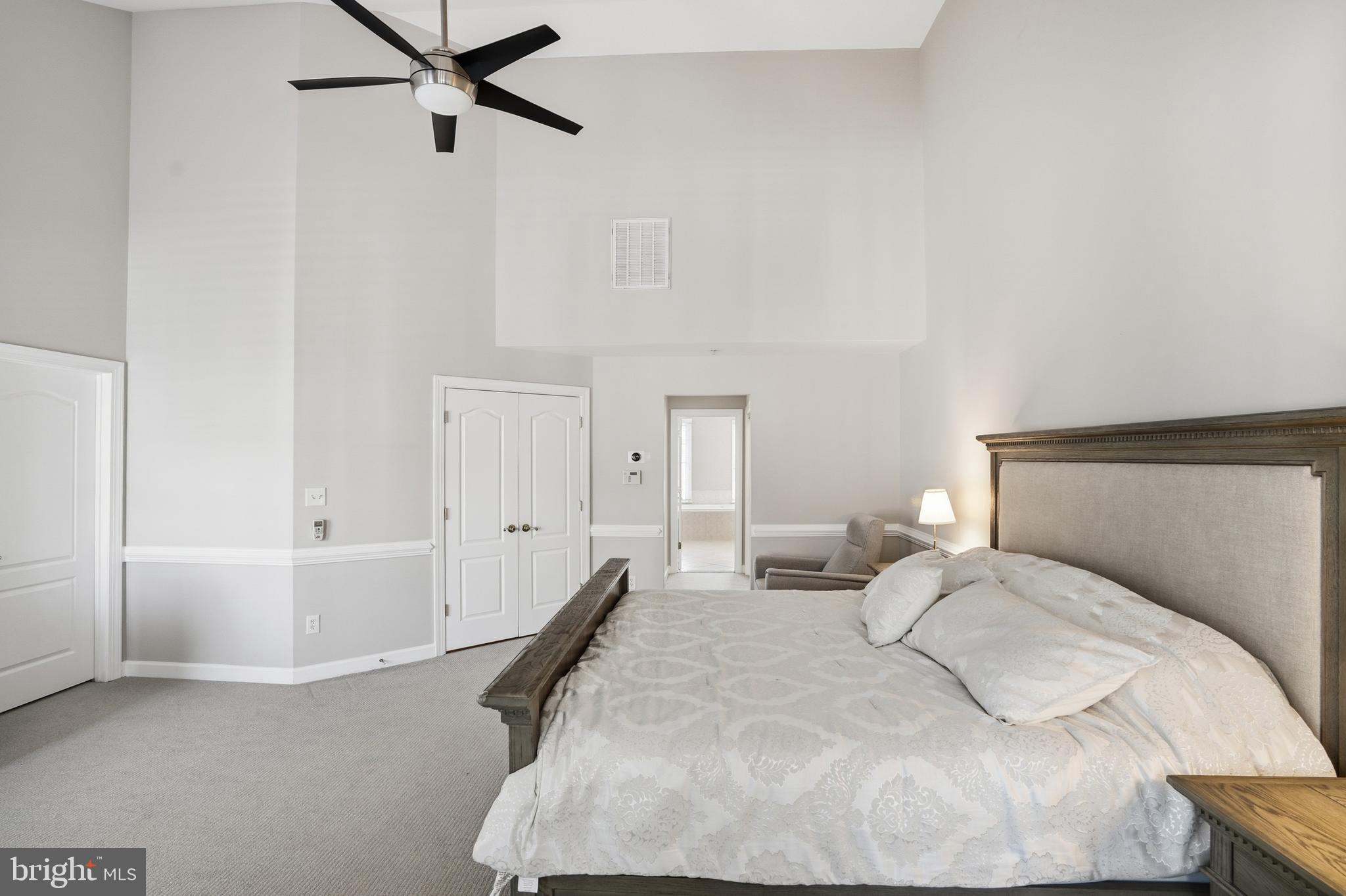 MCLEAN PLACE - Residential