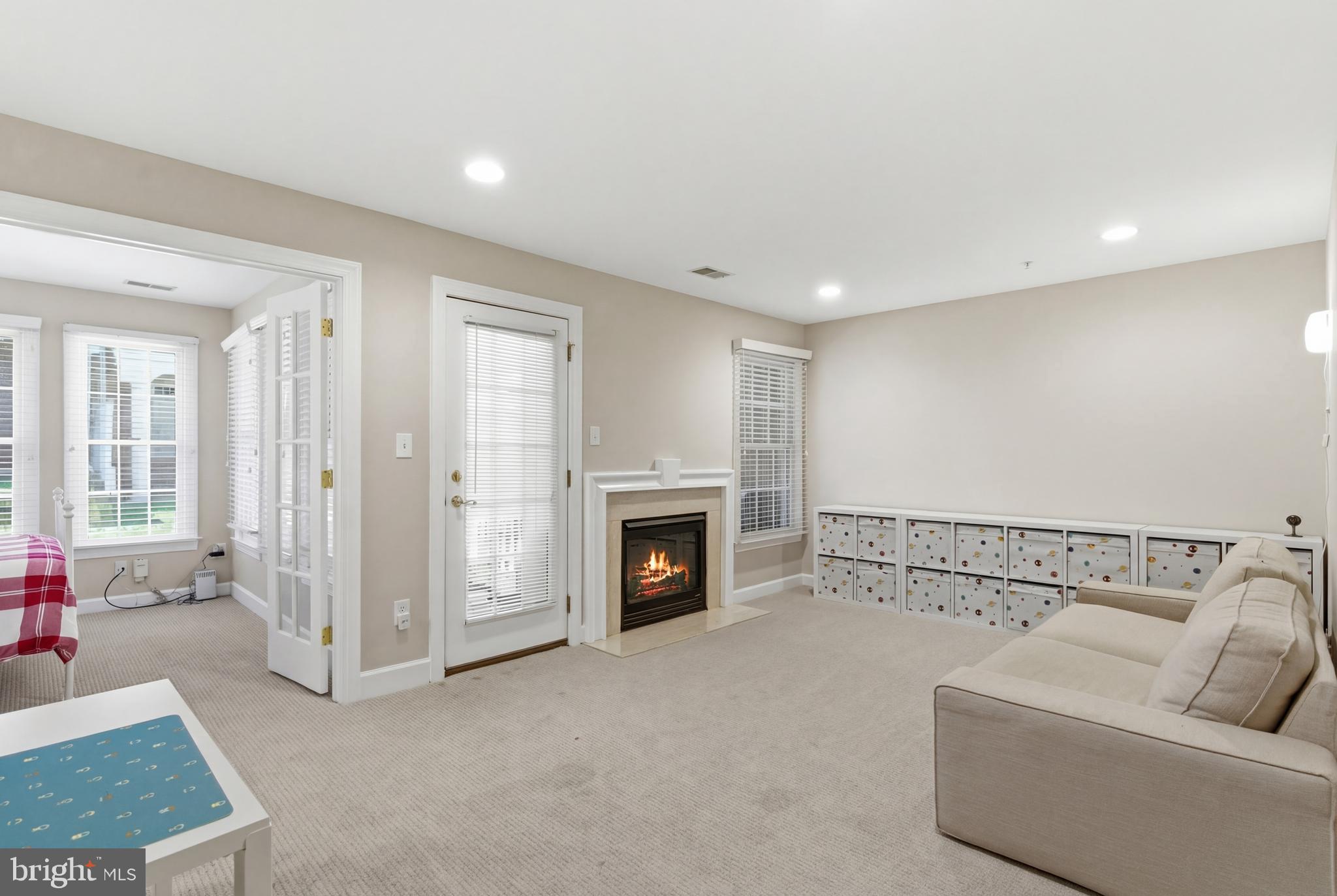 MCLEAN PLACE - Residential