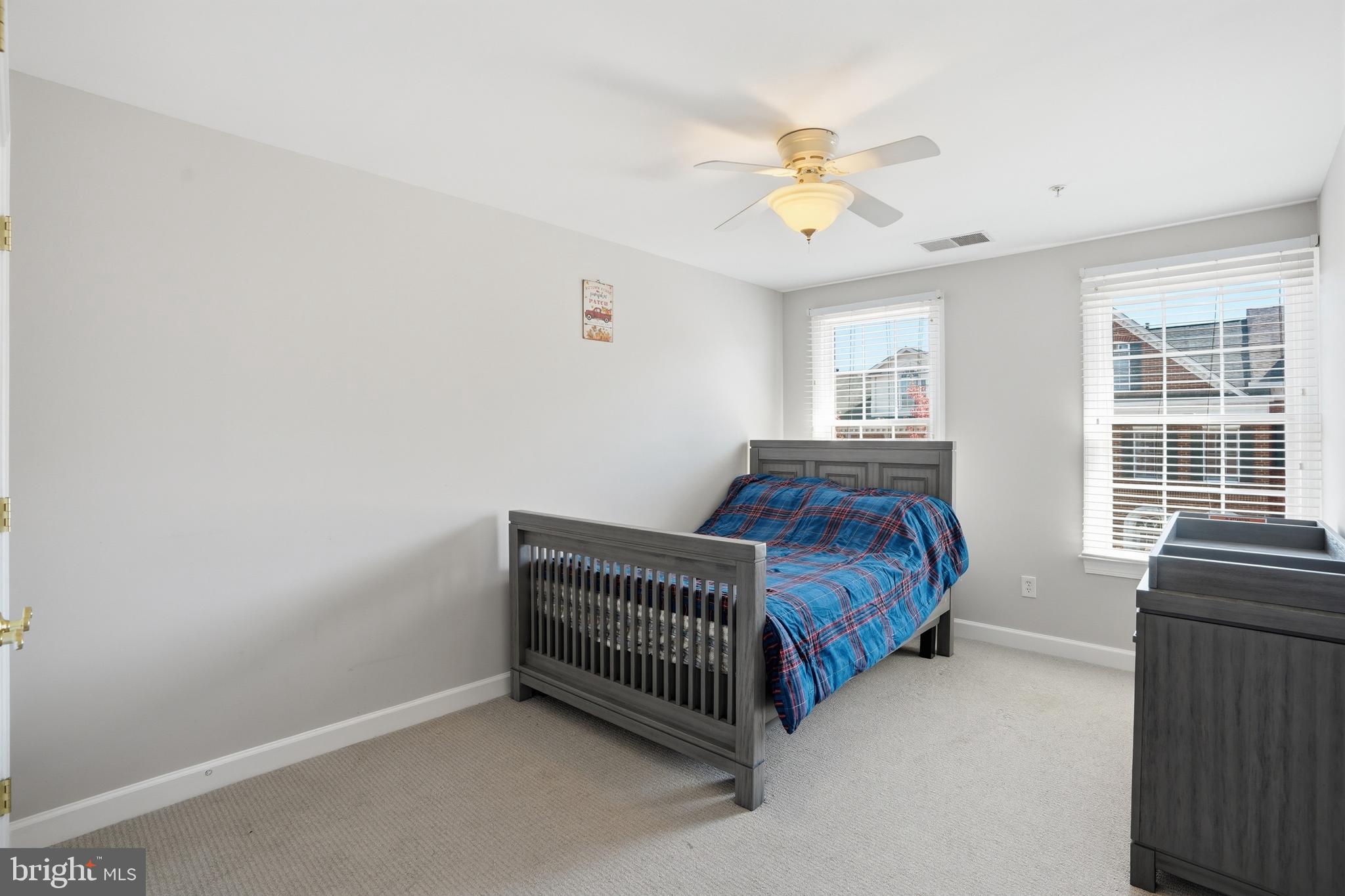 MCLEAN PLACE - Residential