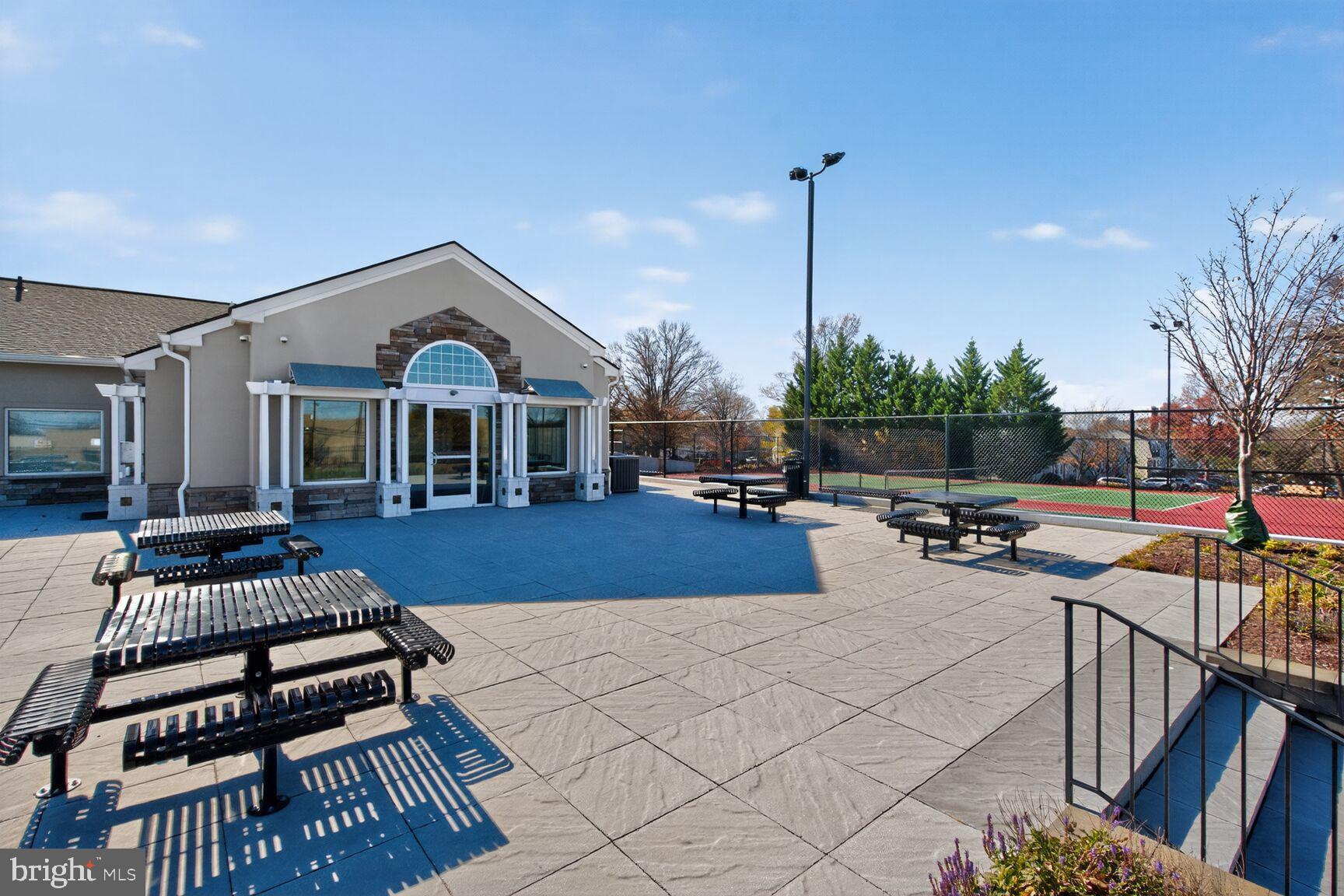 WINDSOR GREEN - Residential