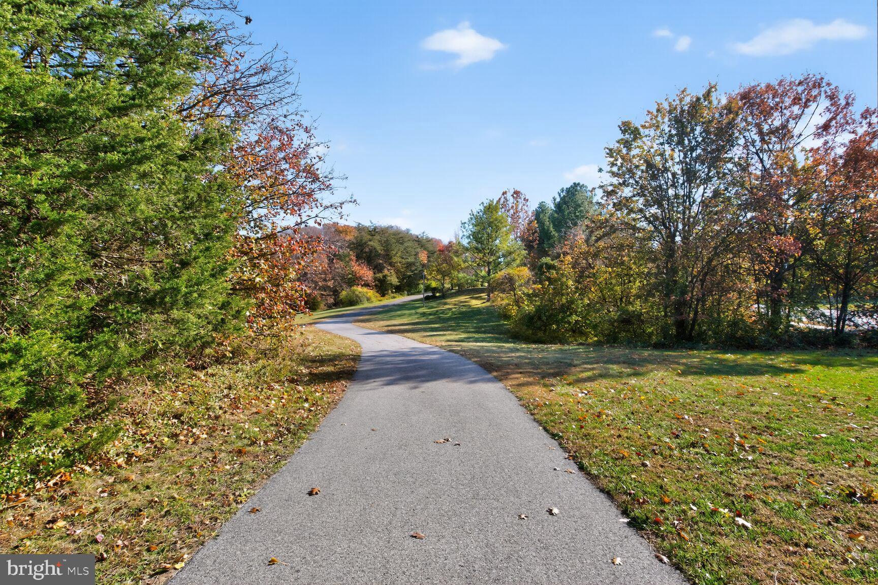 WINDSOR GREEN - Residential