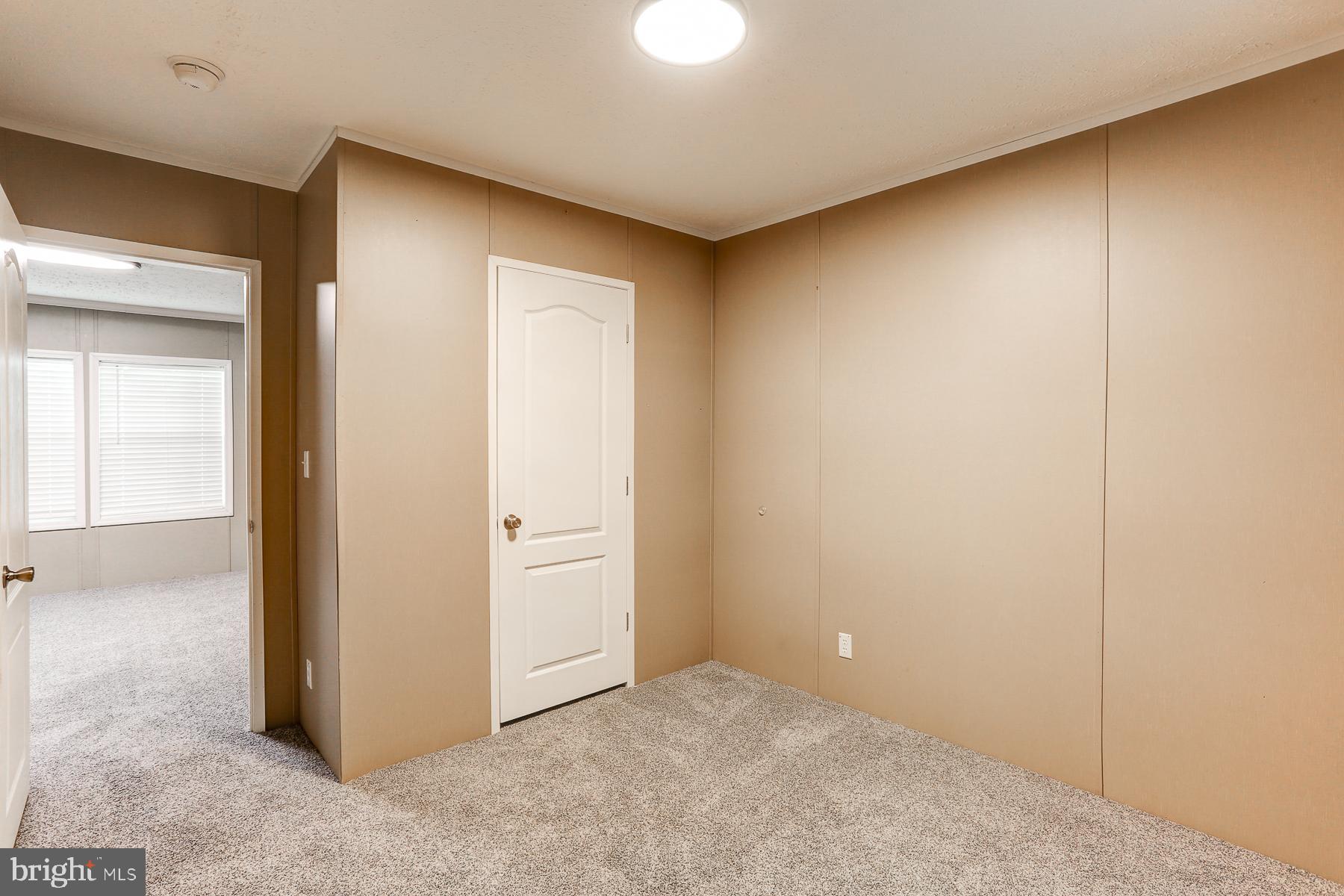 OAK KNOLL ESTATES - Residential