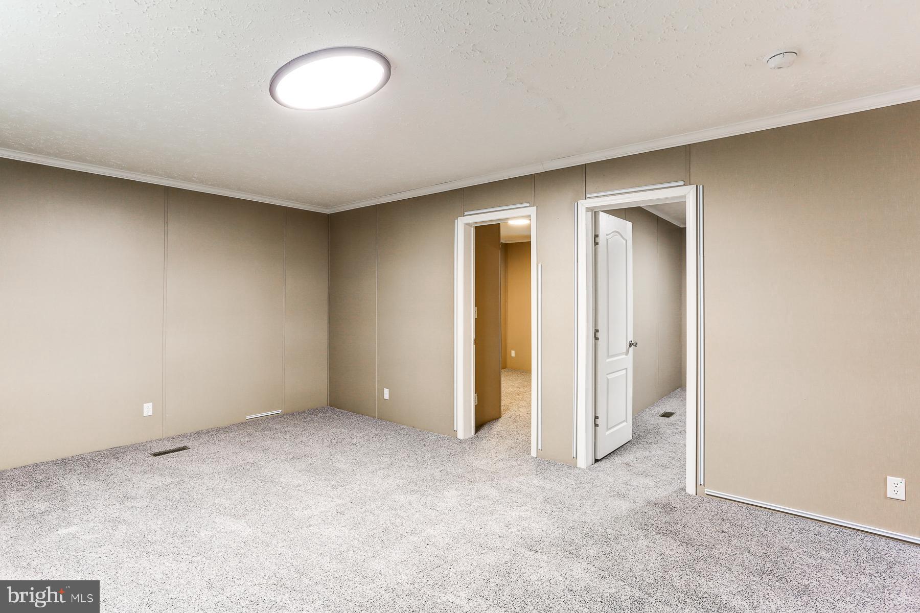 OAK KNOLL ESTATES - Residential