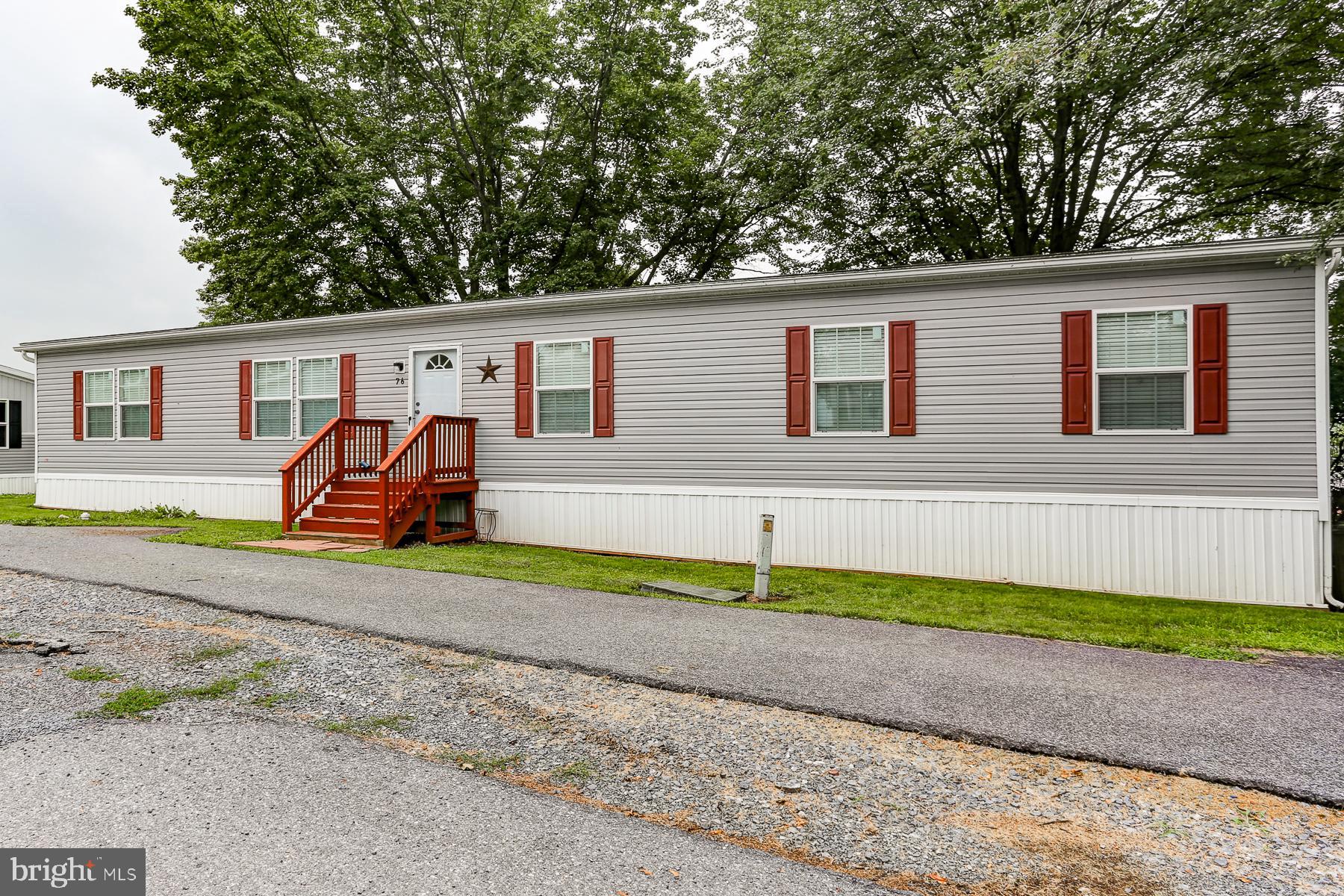 OAK KNOLL ESTATES - Residential