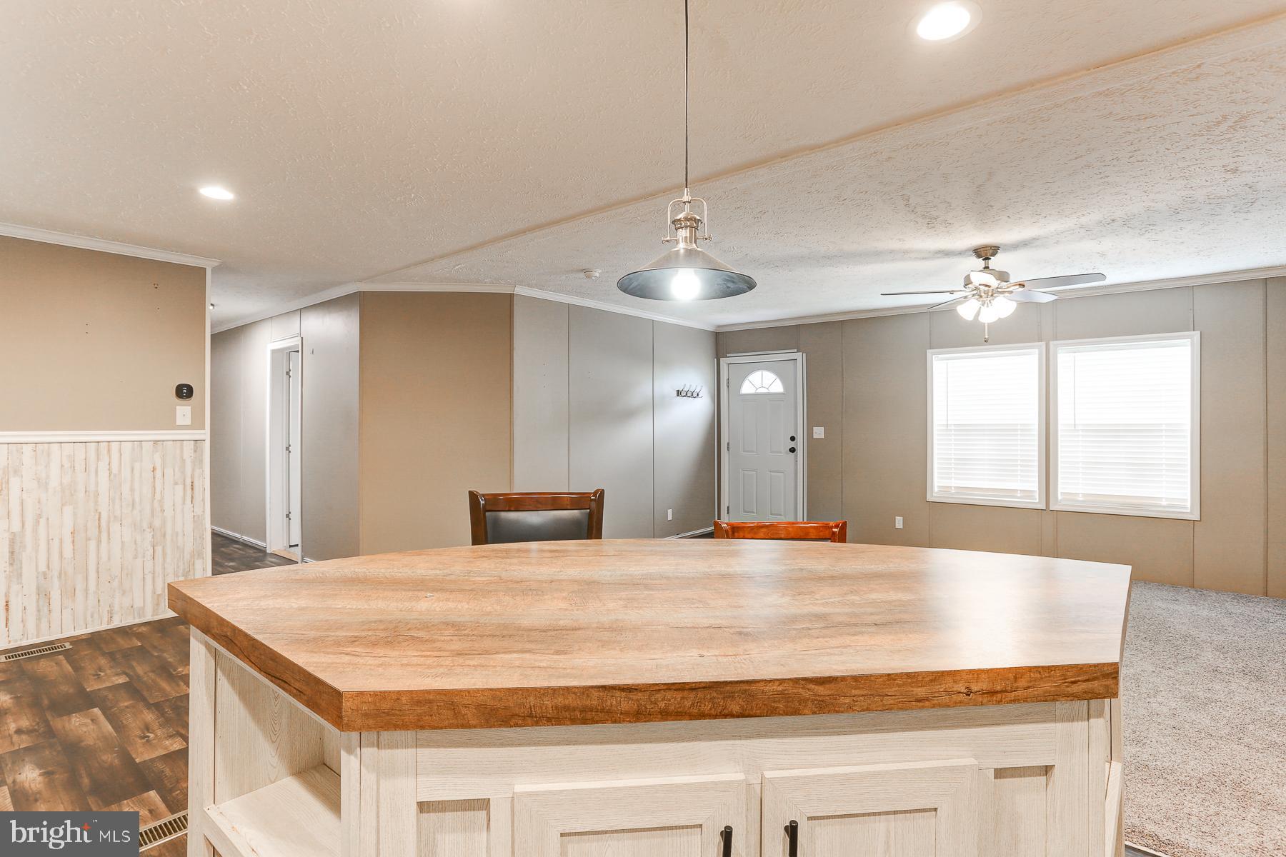 OAK KNOLL ESTATES - Residential