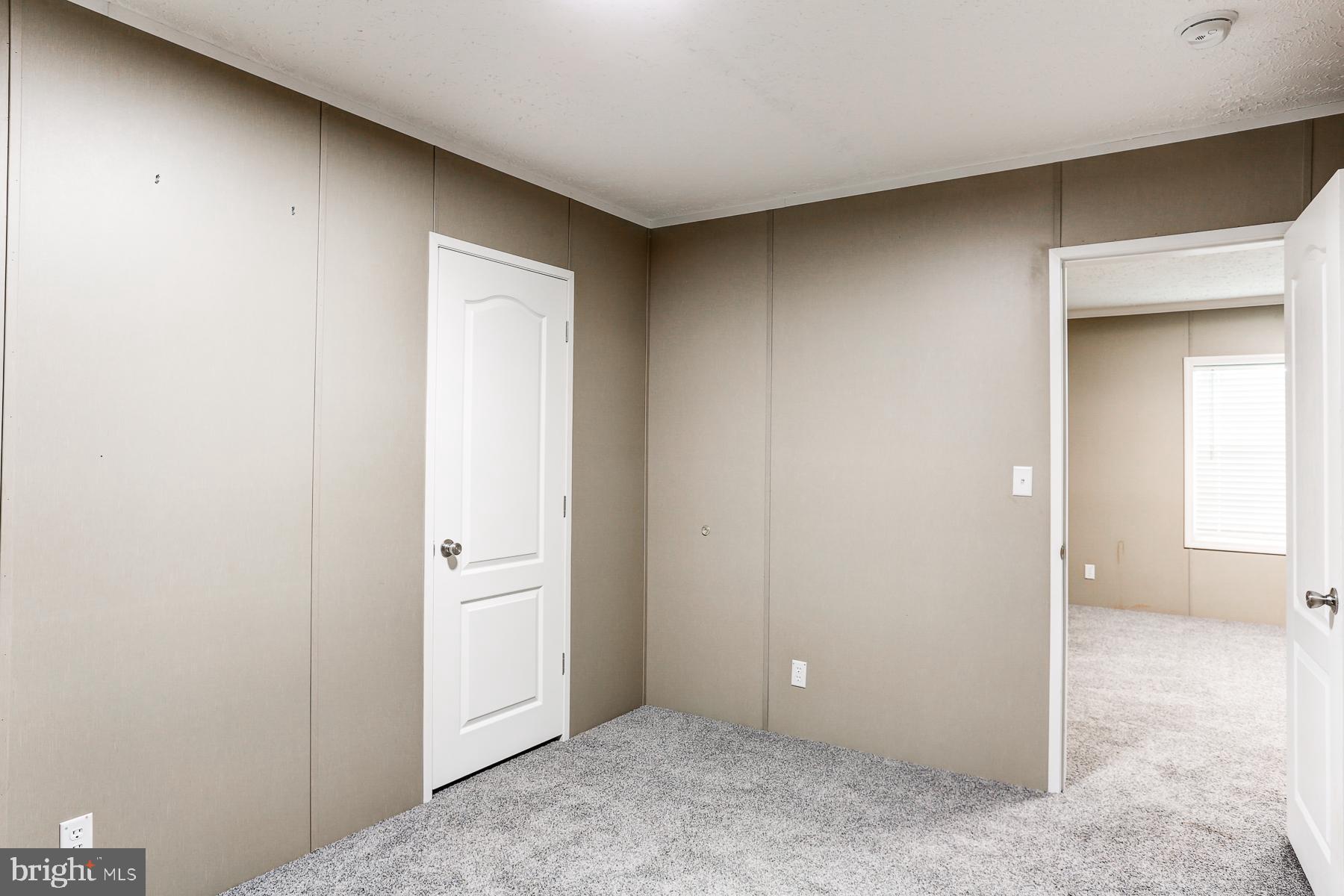 OAK KNOLL ESTATES - Residential