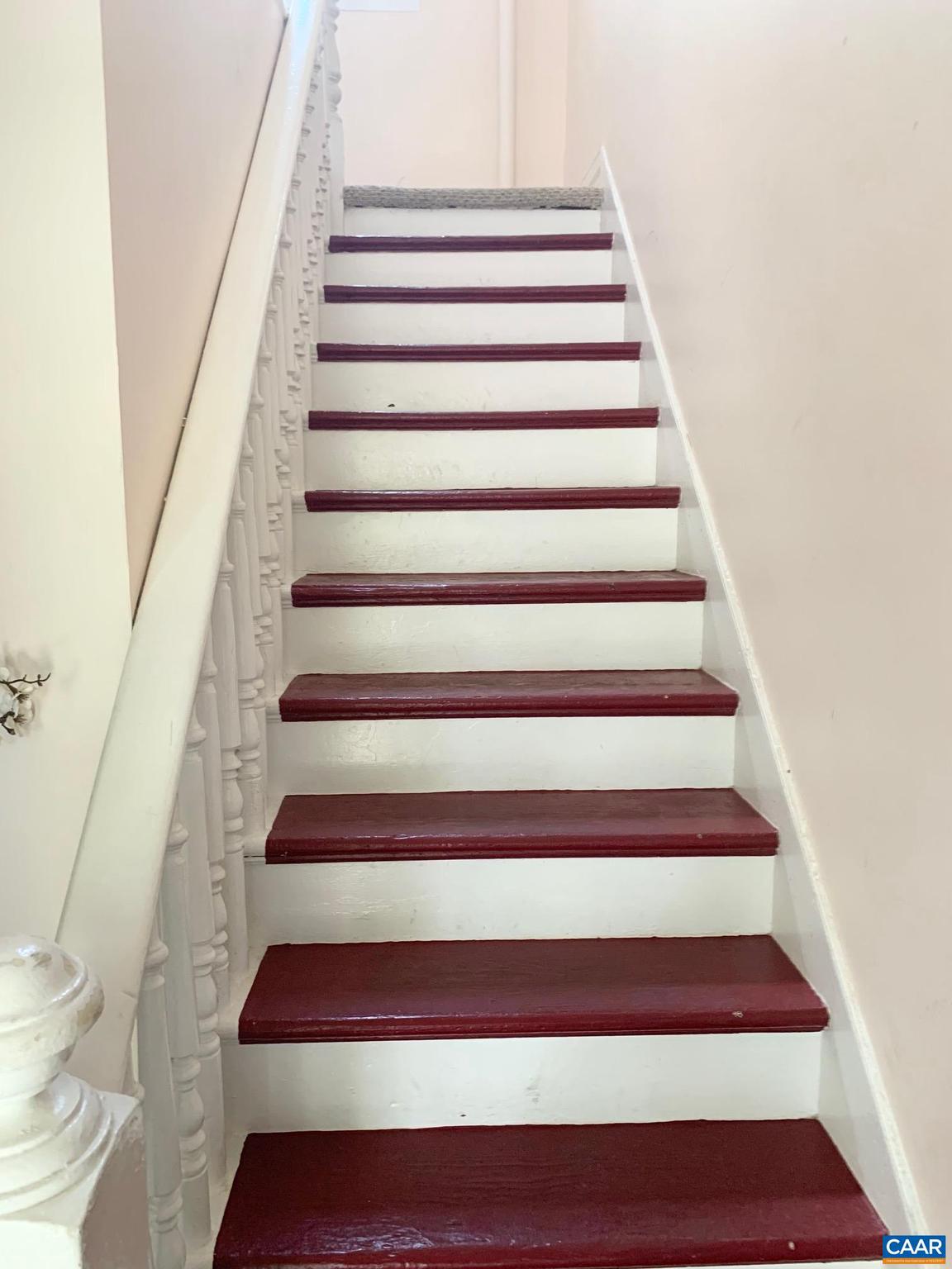 BELMONT - Residential Lease