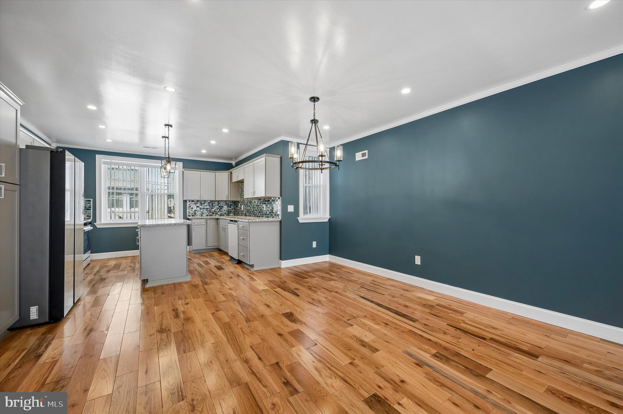 WEST OAK LANE - Residential