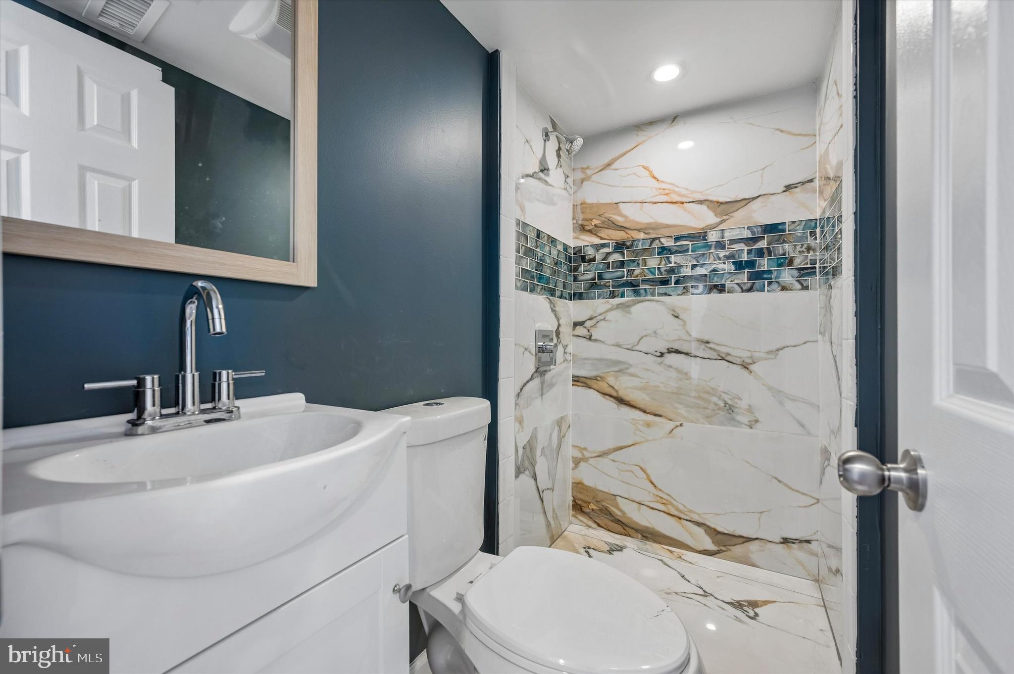 WEST OAK LANE - Residential
