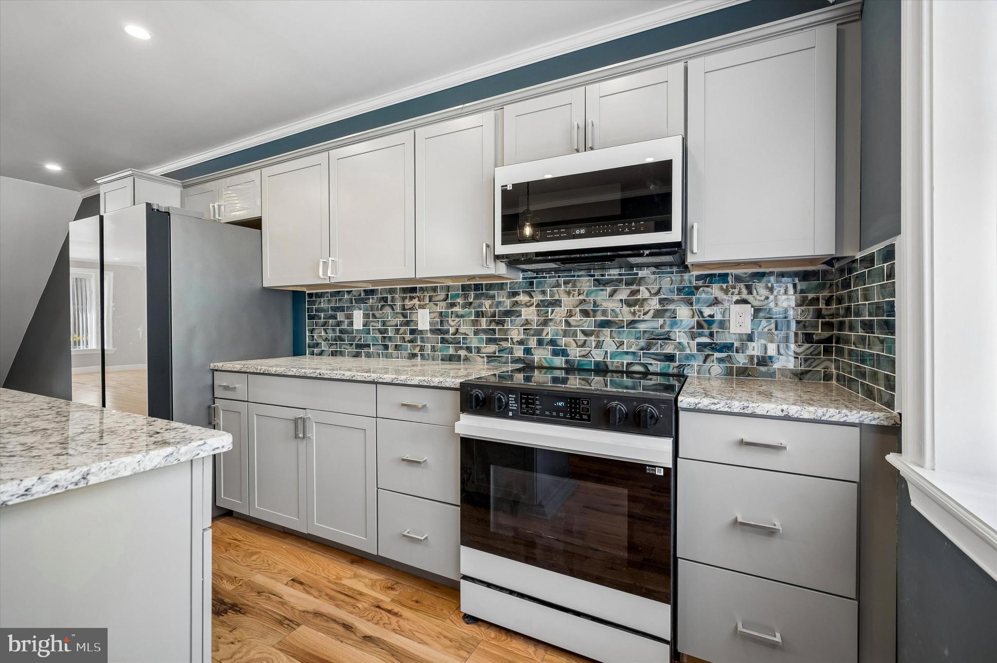 WEST OAK LANE - Residential