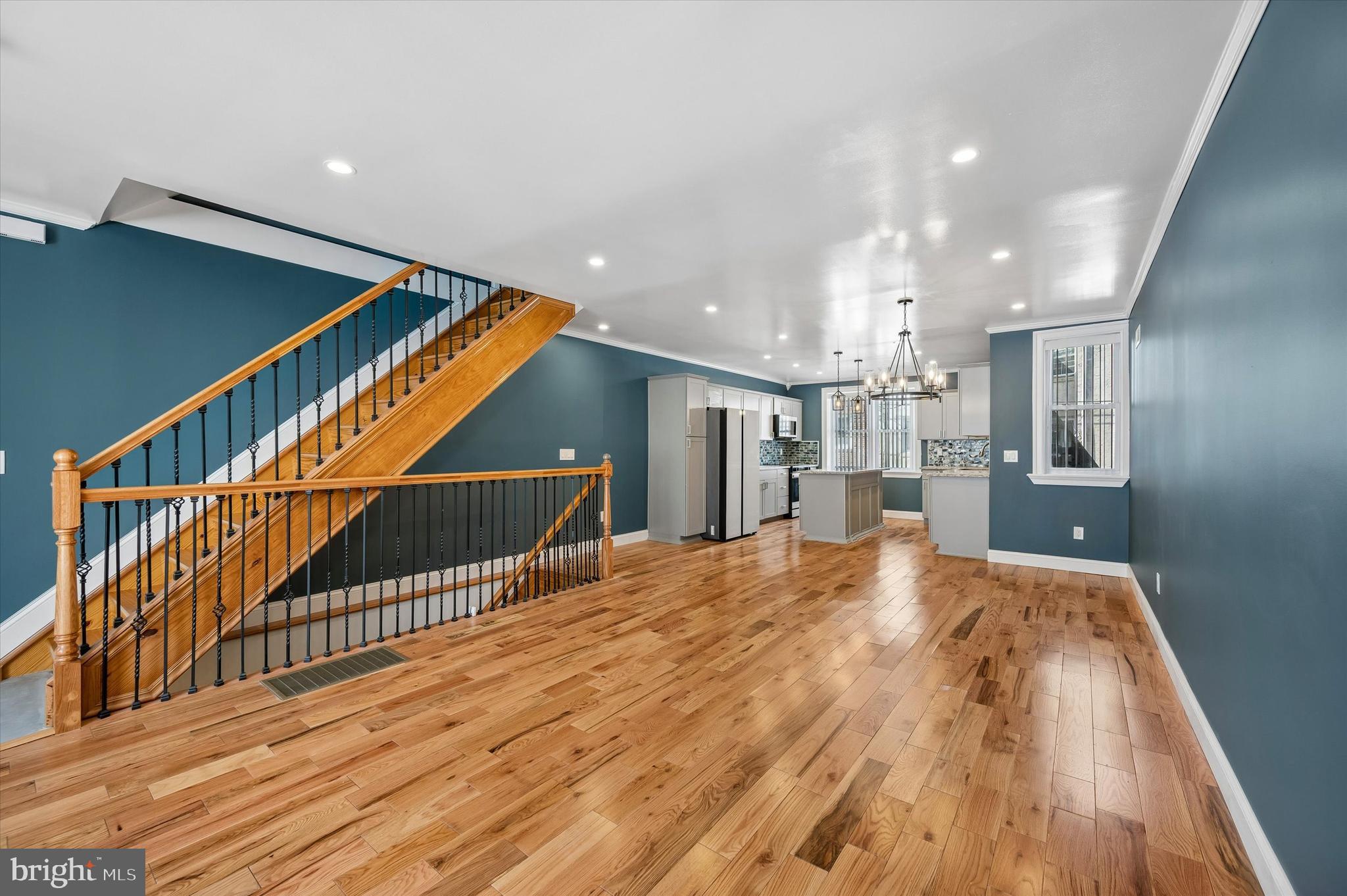 WEST OAK LANE - Residential