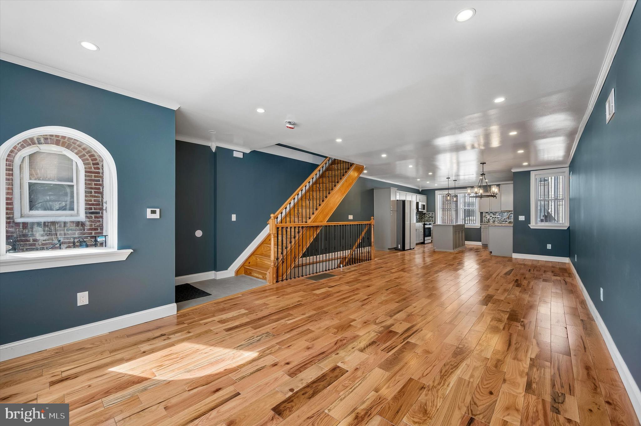 WEST OAK LANE - Residential