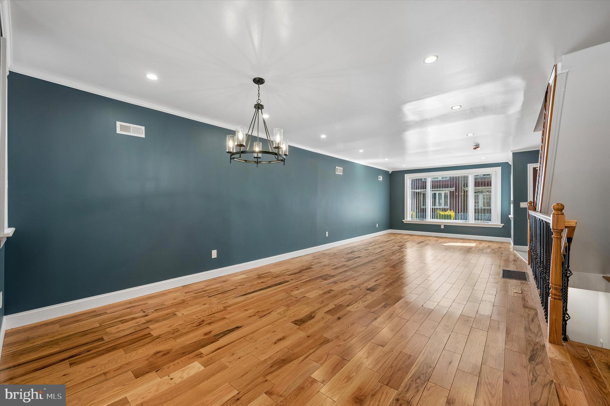 WEST OAK LANE - Residential